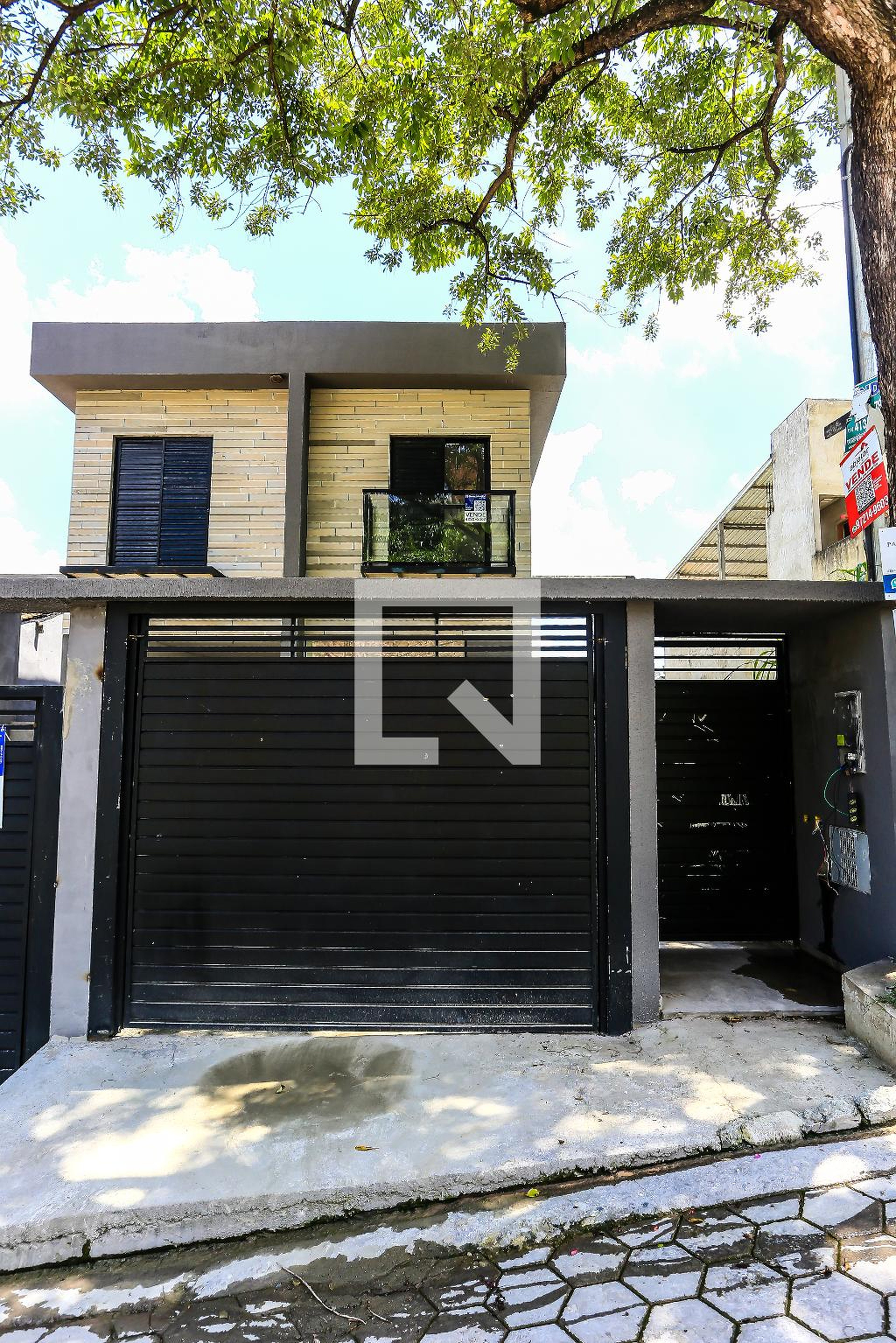 Fachada Condomínio em Alameda dos Bem-te-vis, 356