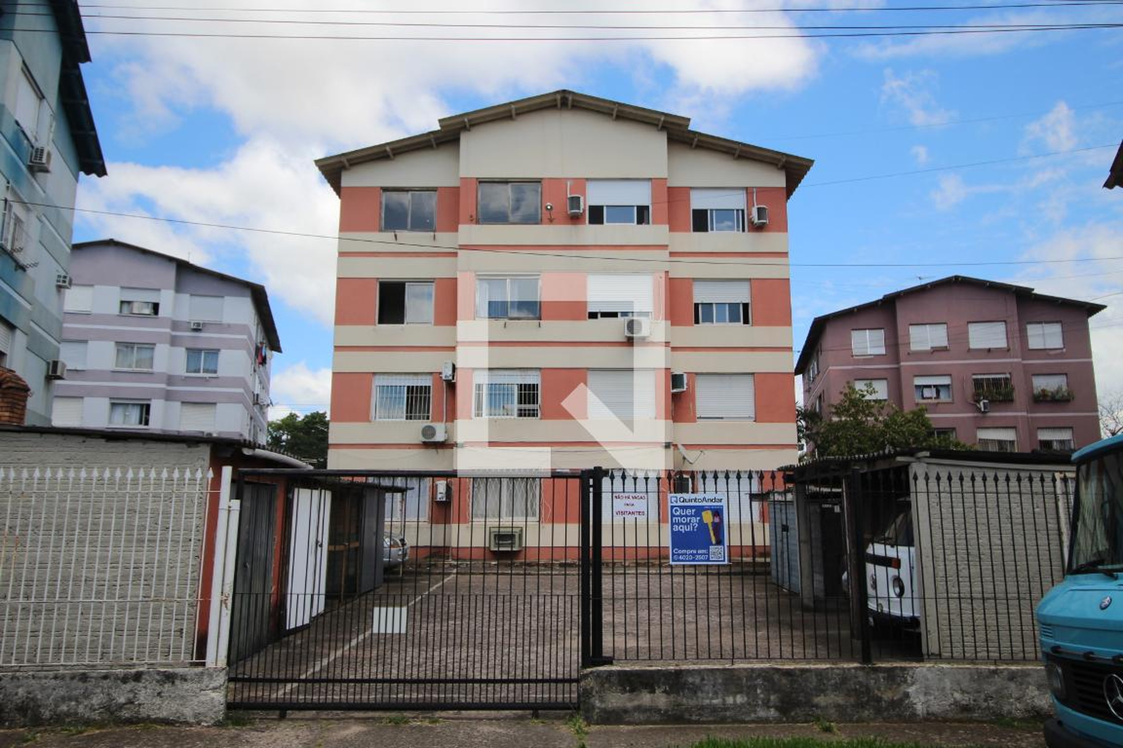 Fachada Condomínio em Rua dos Maias, 2440