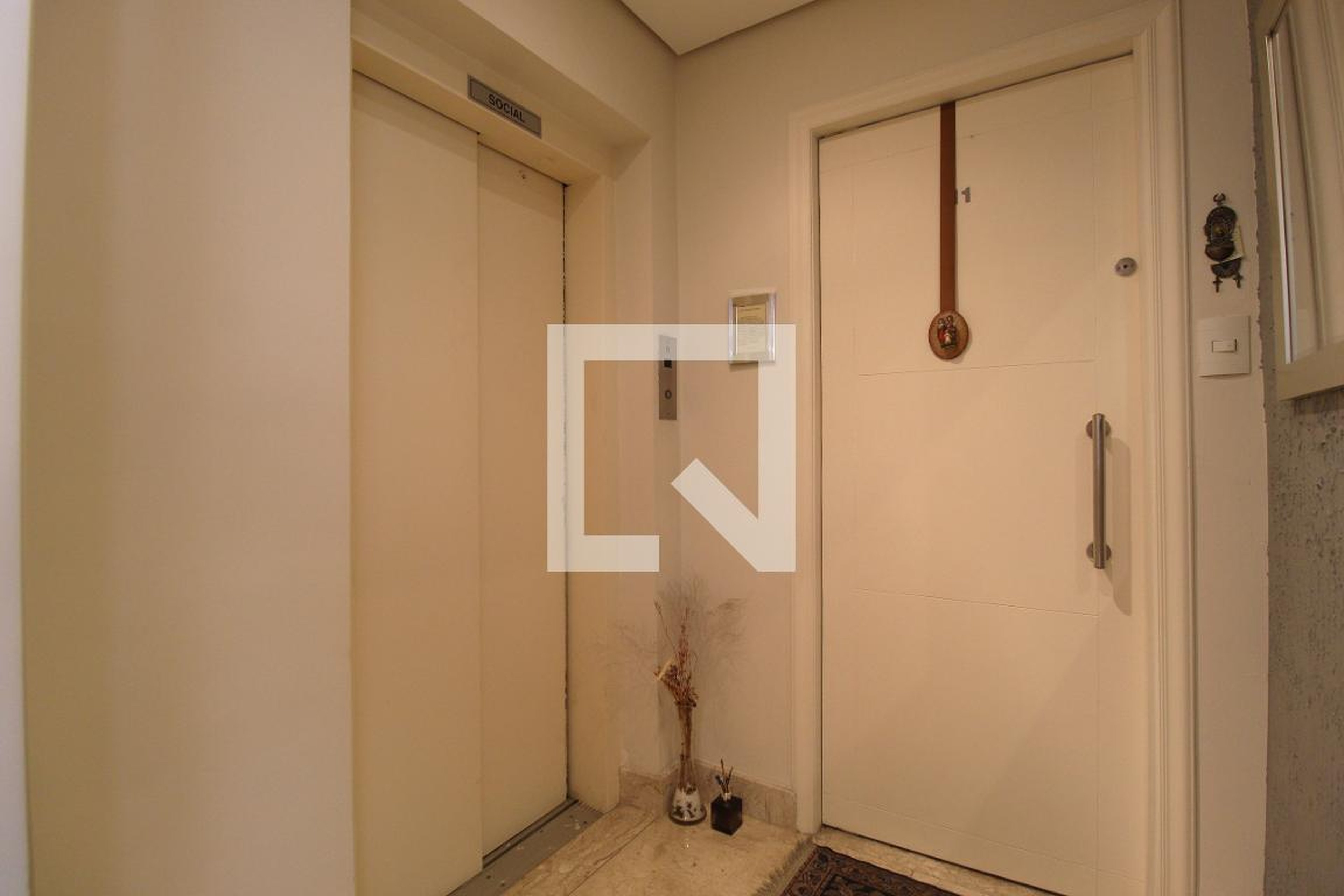 Hall de Entrada - Edifício Cléa Maria