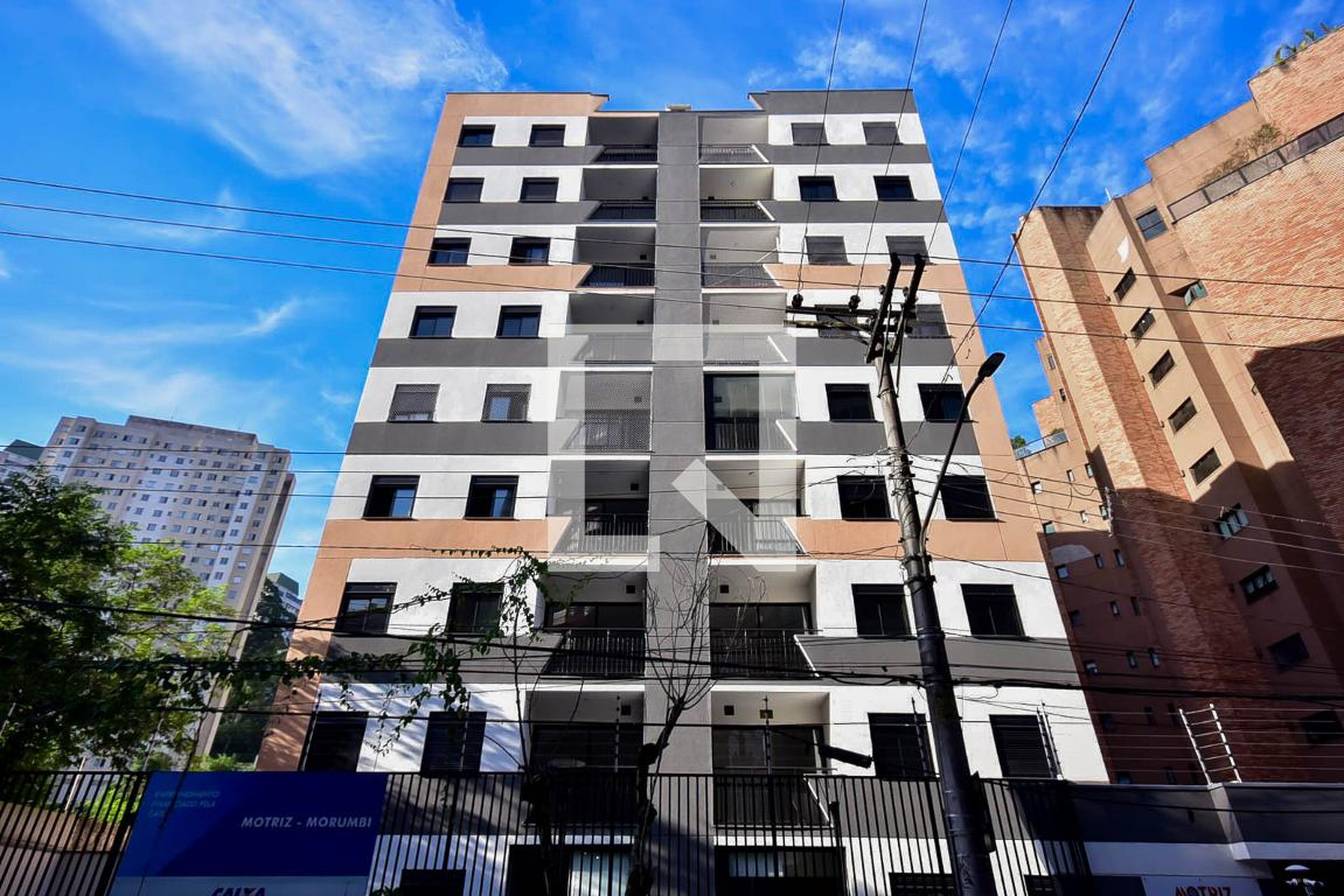 Fachada Condomínio Motriz Jd. Sul / Panamby