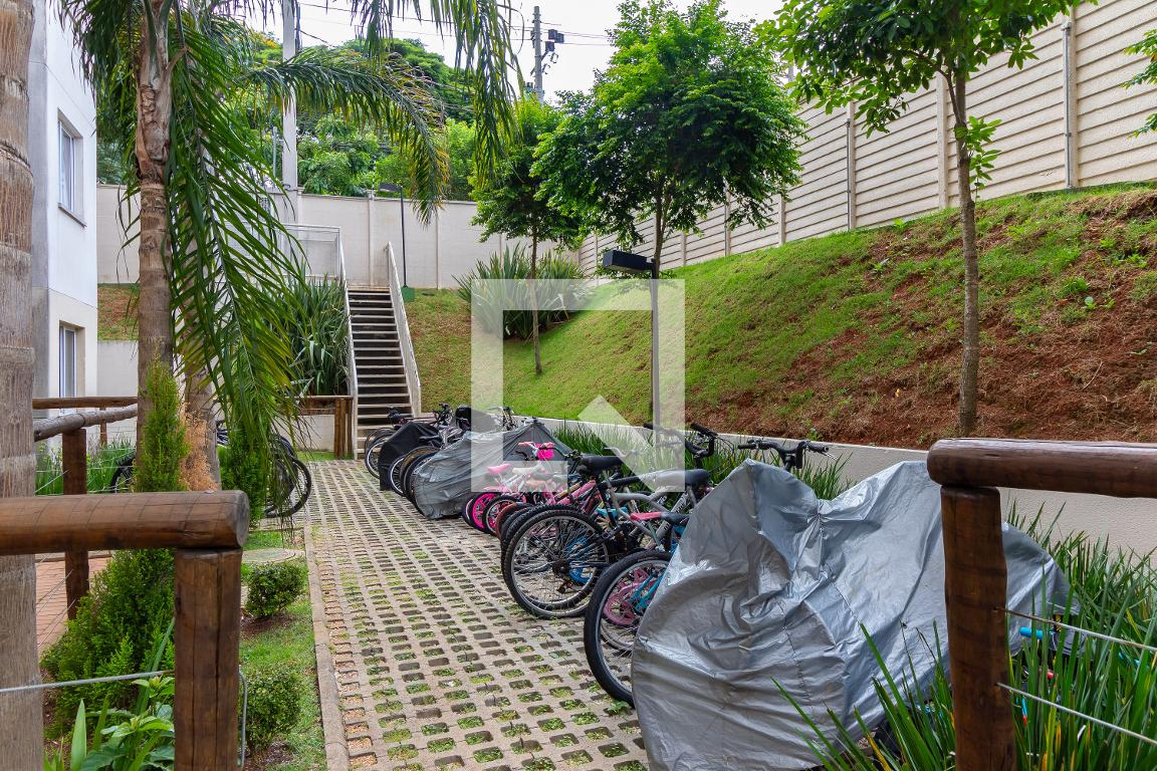 Bicicletário - Plano &Estação Itaquera