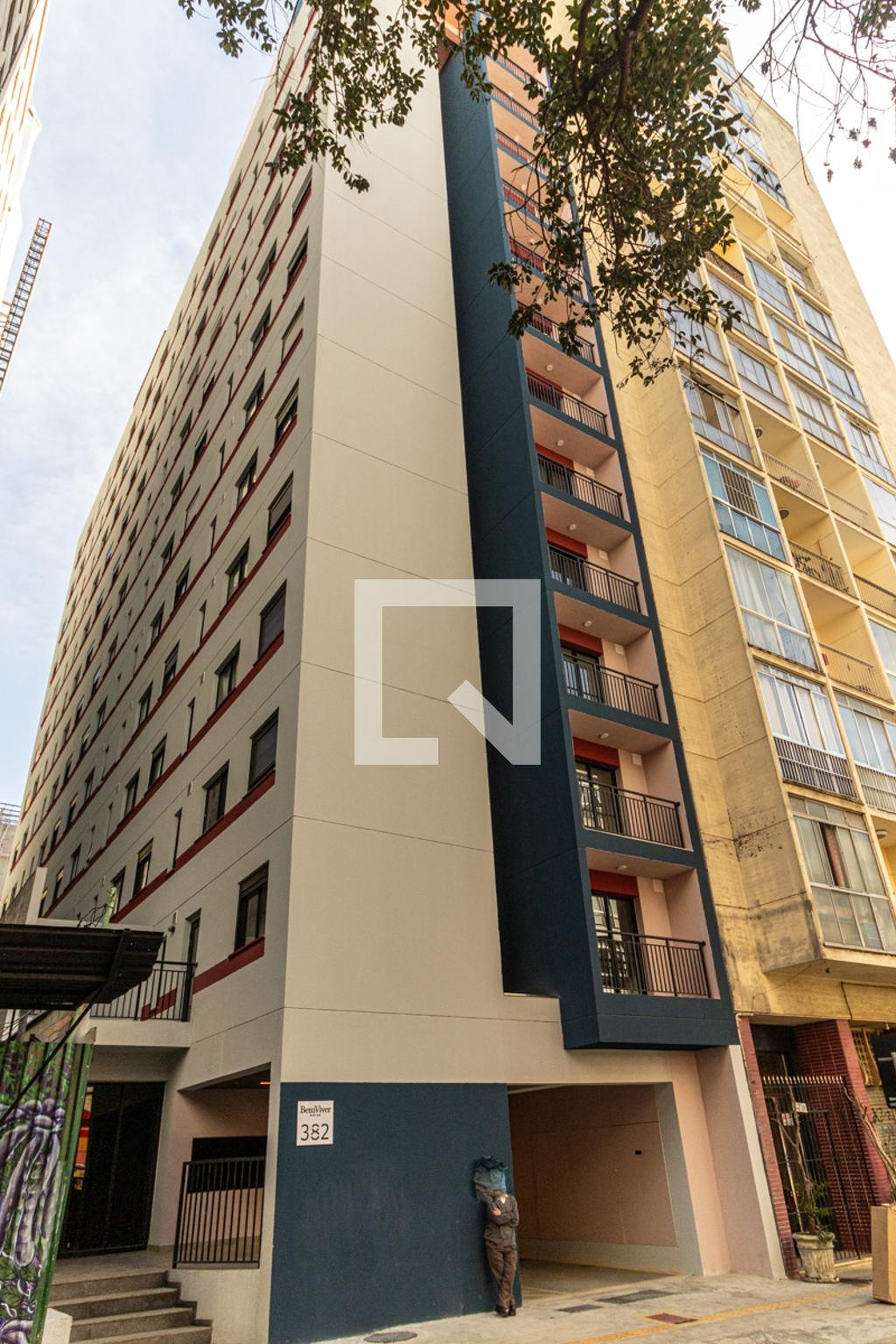 Fachada Condomínio em Rua General Jardim, 320