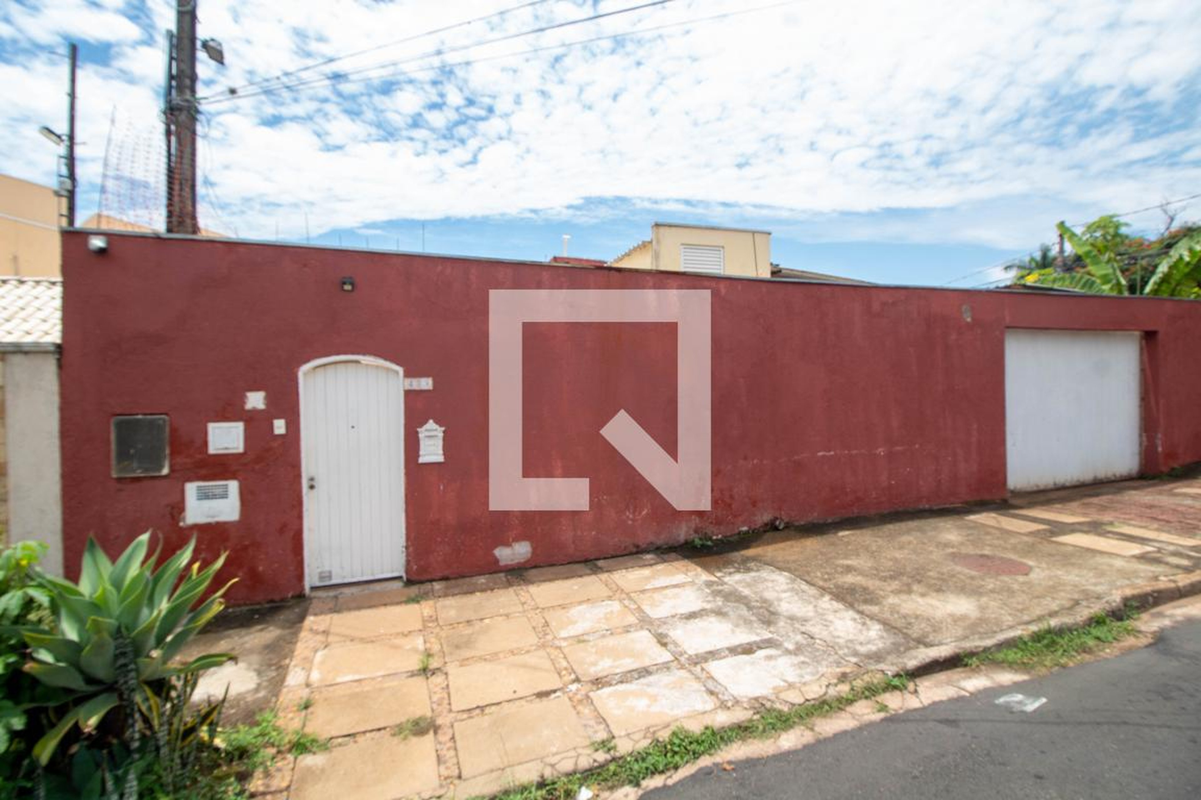 FACHADA Condomínio em Rua Doutor Shigeo Mori, 1073