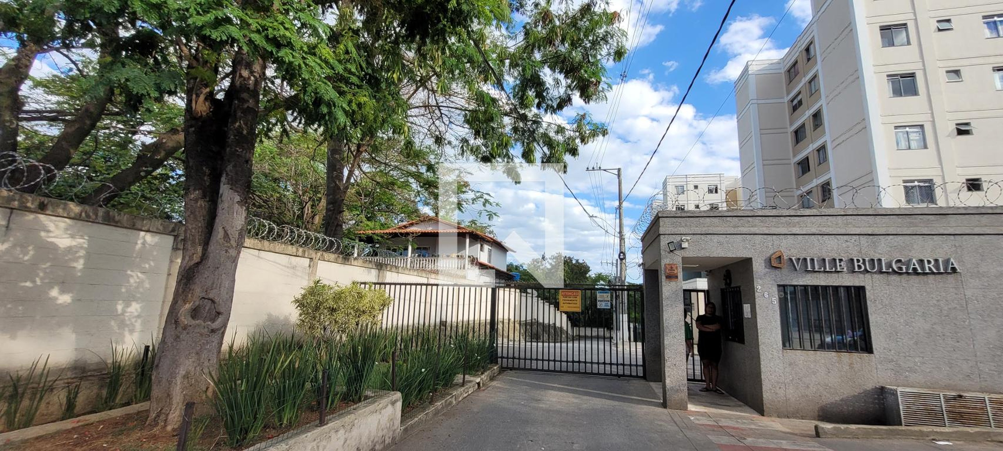 fachada do condominio Condomínio Ville Bulgária