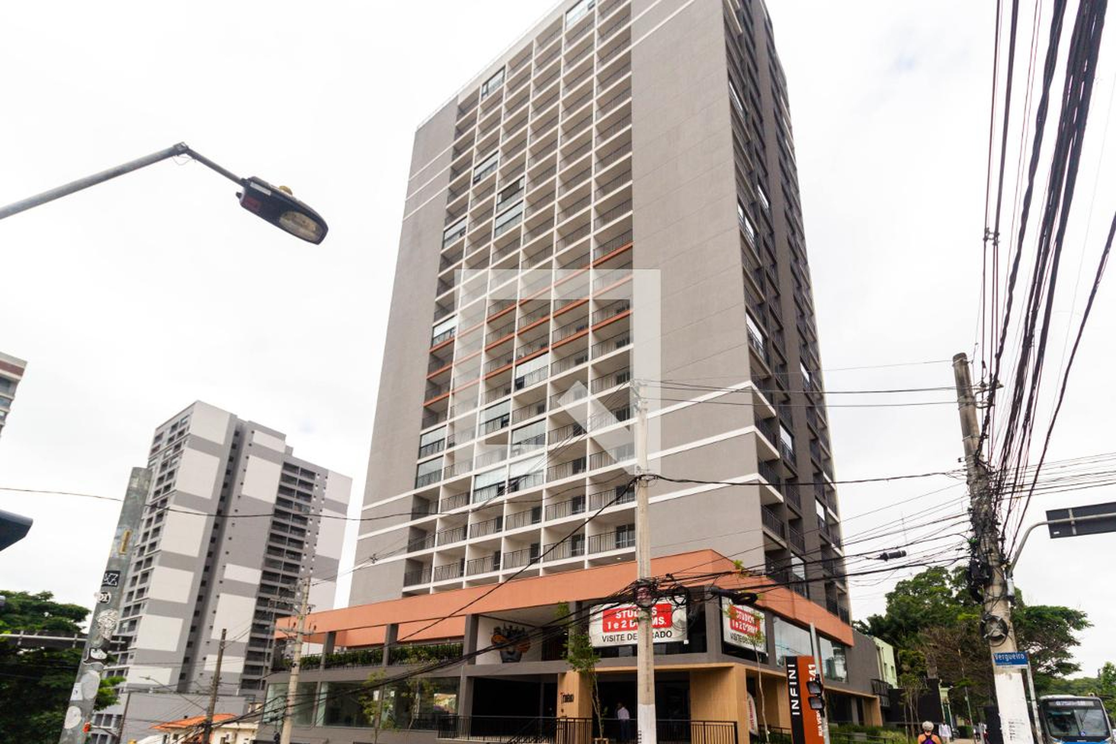 Fachada Condomínio em Rua Vergueiro, 2255