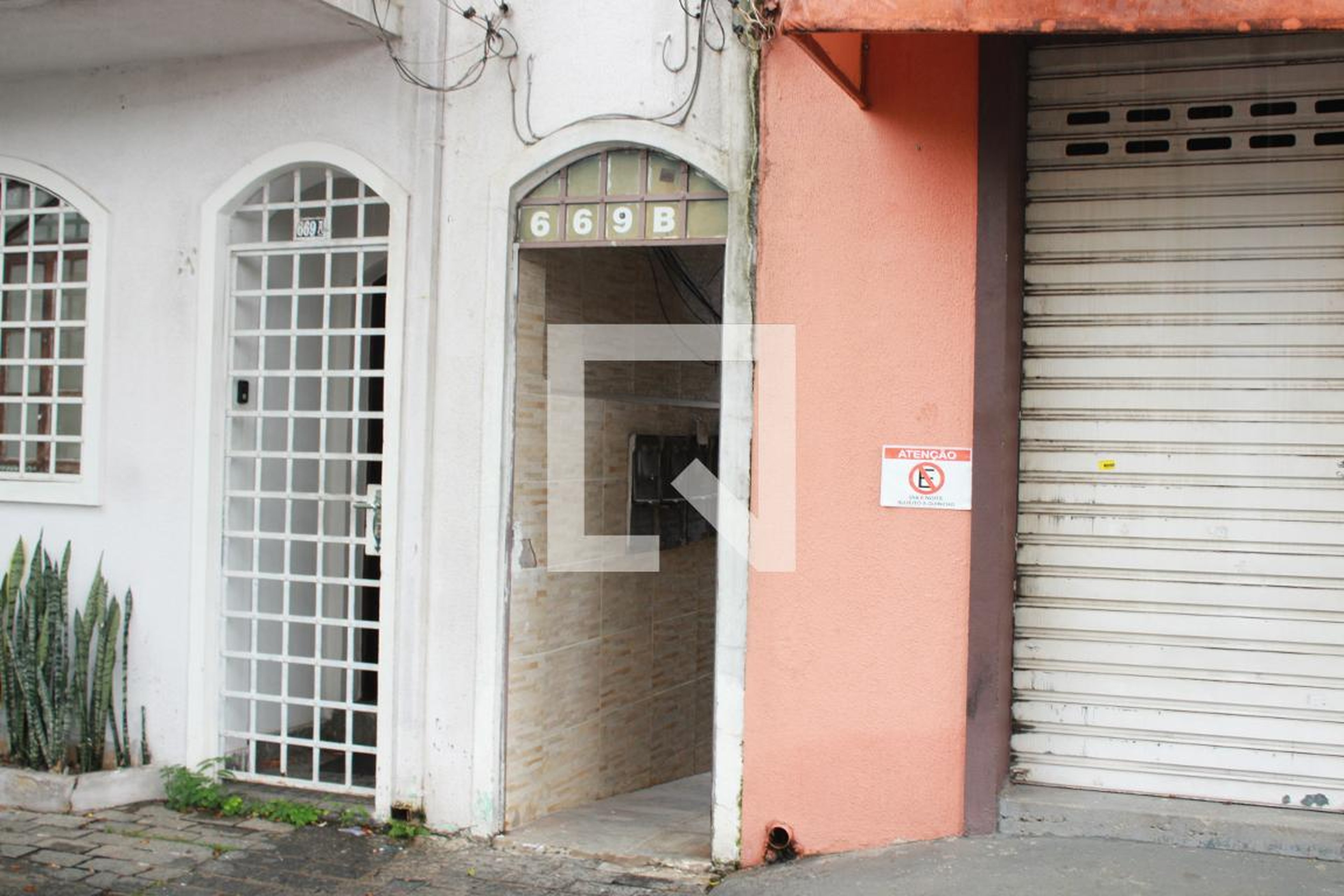 Fachada Condomínio em Rua Gama Cerqueira, 669