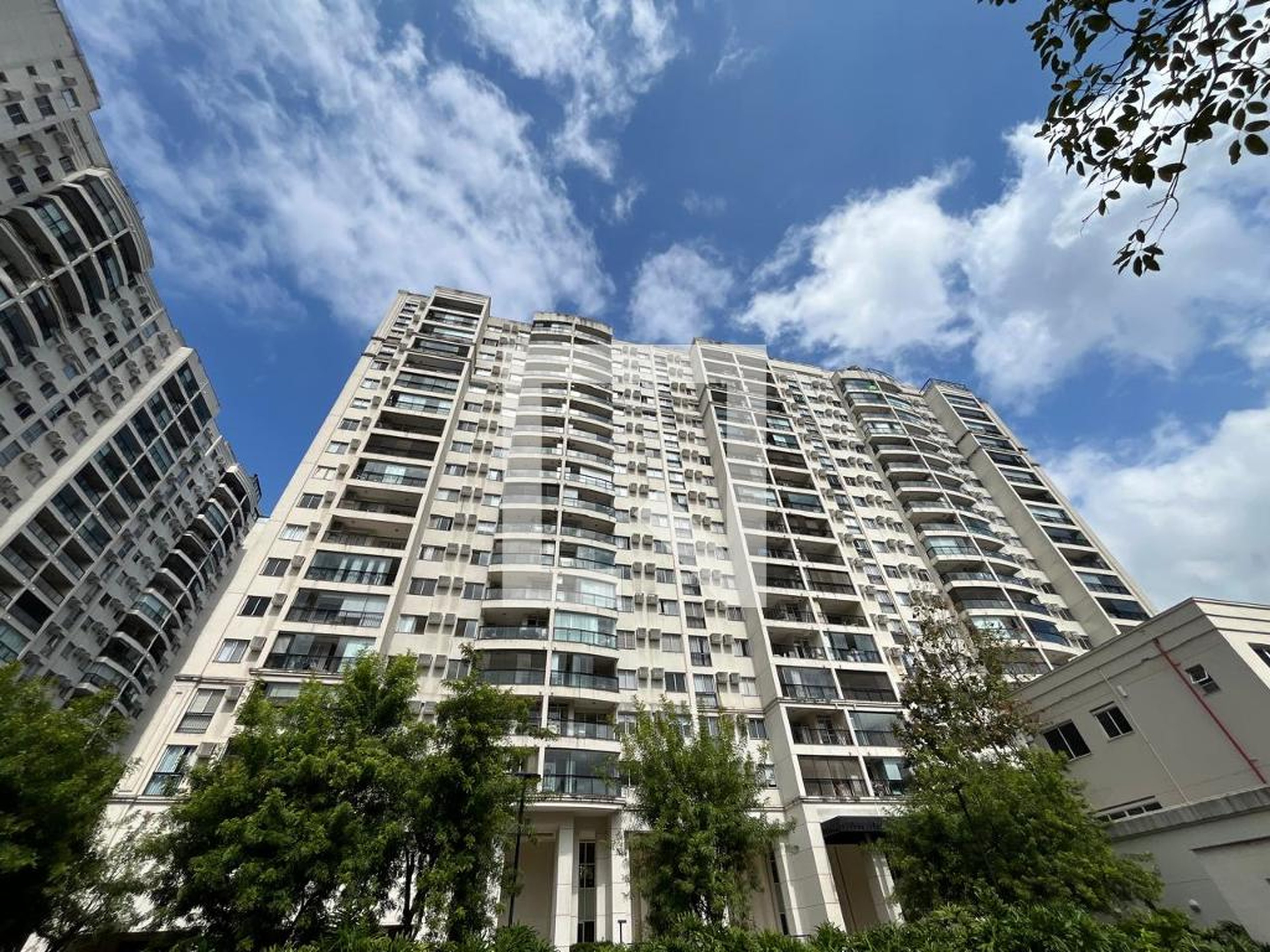 Fachada Condomínio Maayan