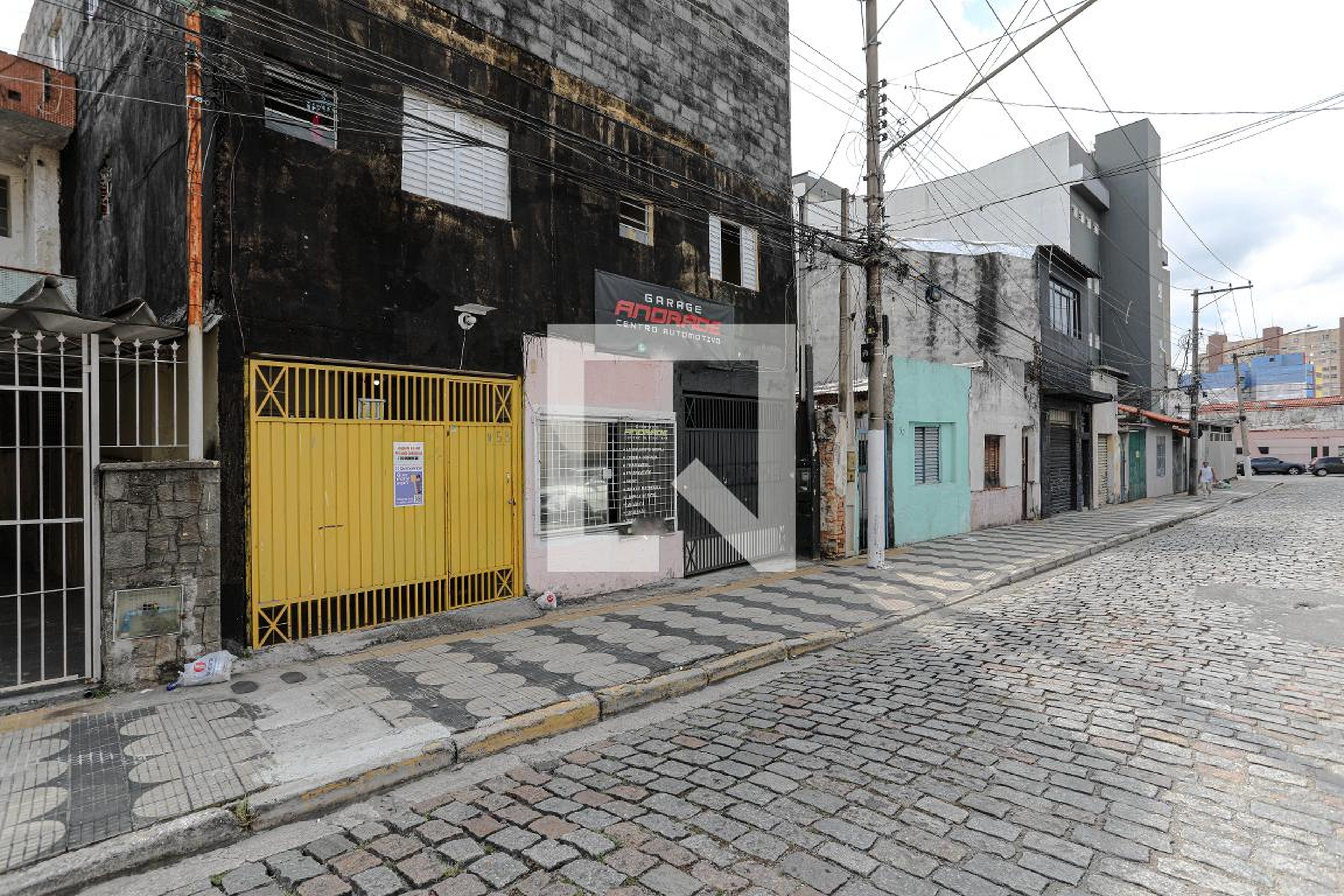 Fachada Condomínio em Rua Joaquim Fabiano de Mello, 58