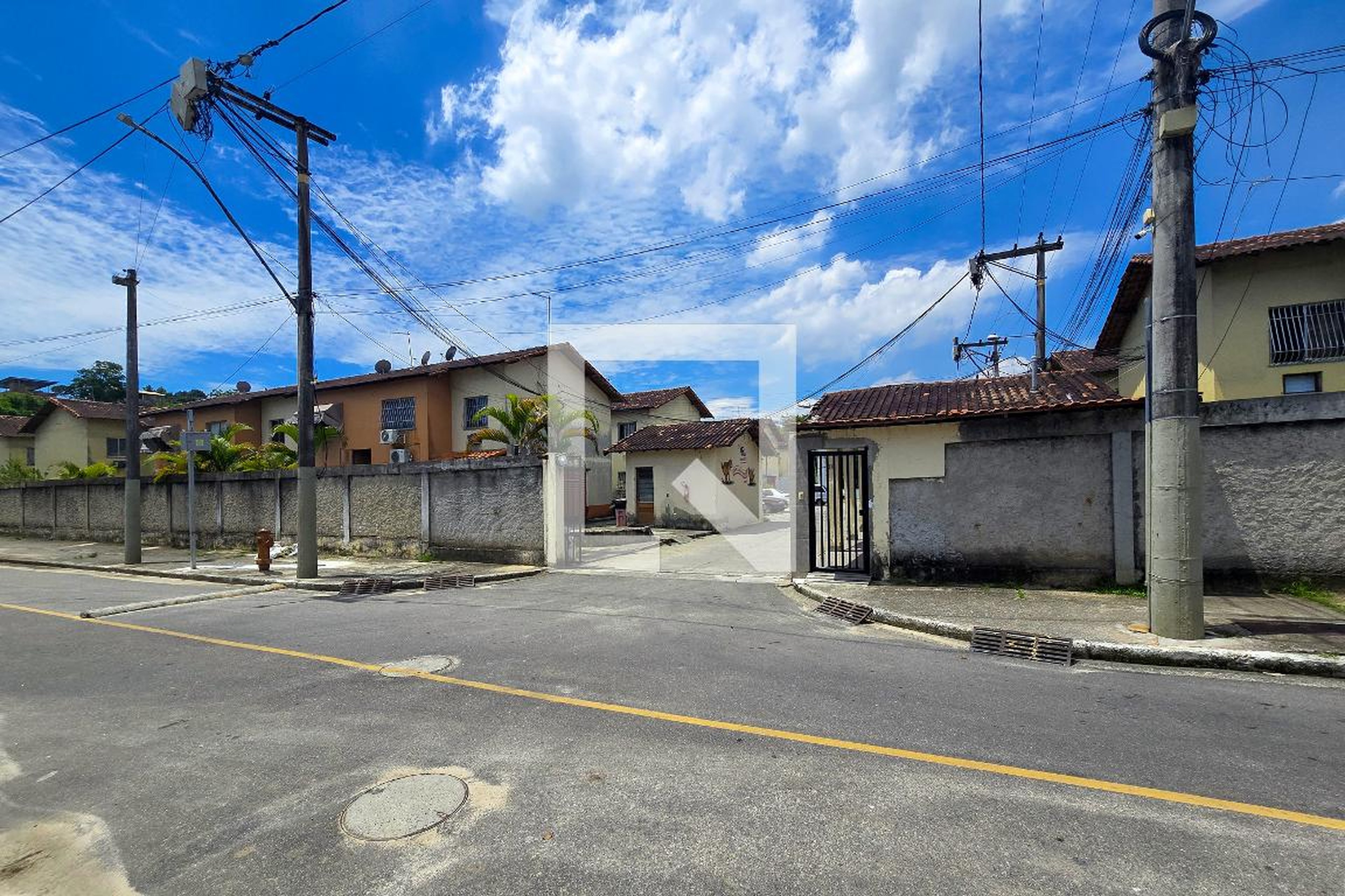 Fachada do condomínio Condomínio Laranjeiras II