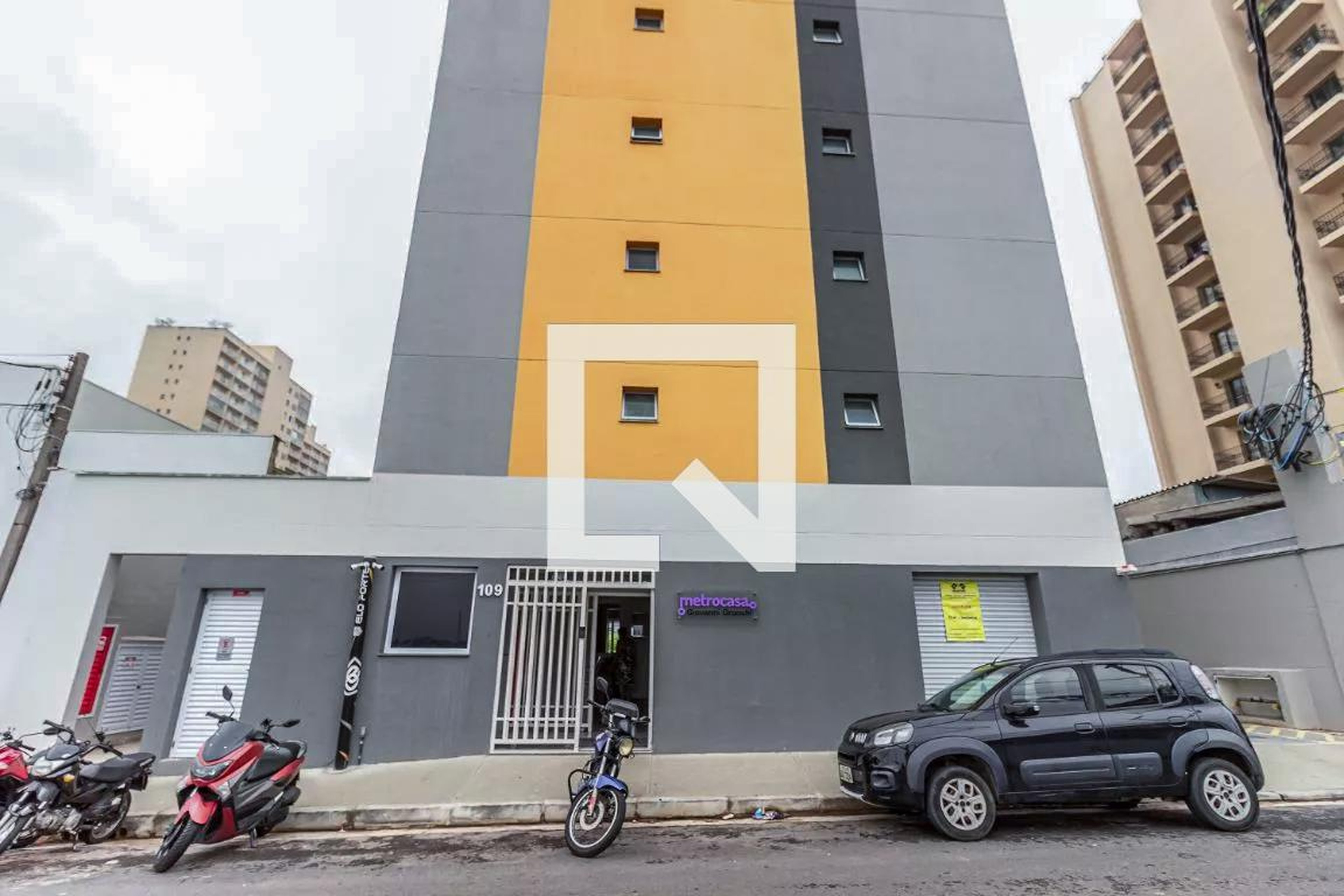 Fachada Condomínio Metrocasa Giovanni Gronchi