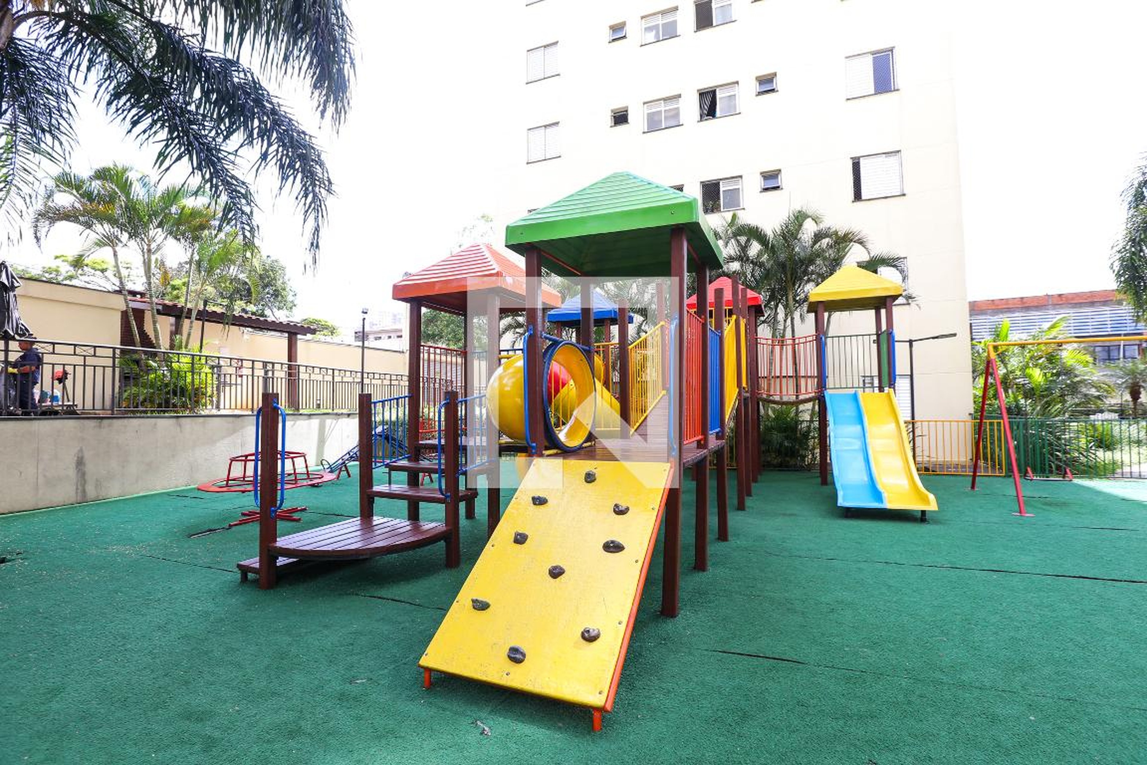 Playground - Blue Sky - Limão