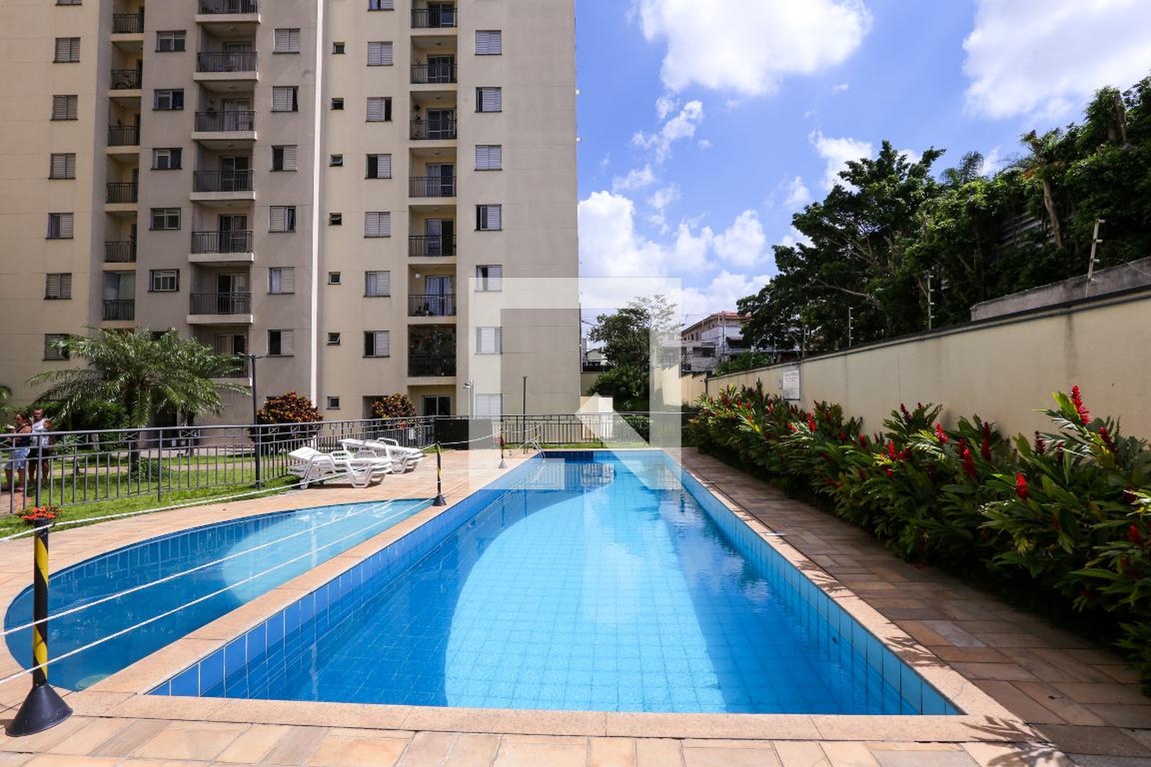 Piscina - Blue Sky - Limão