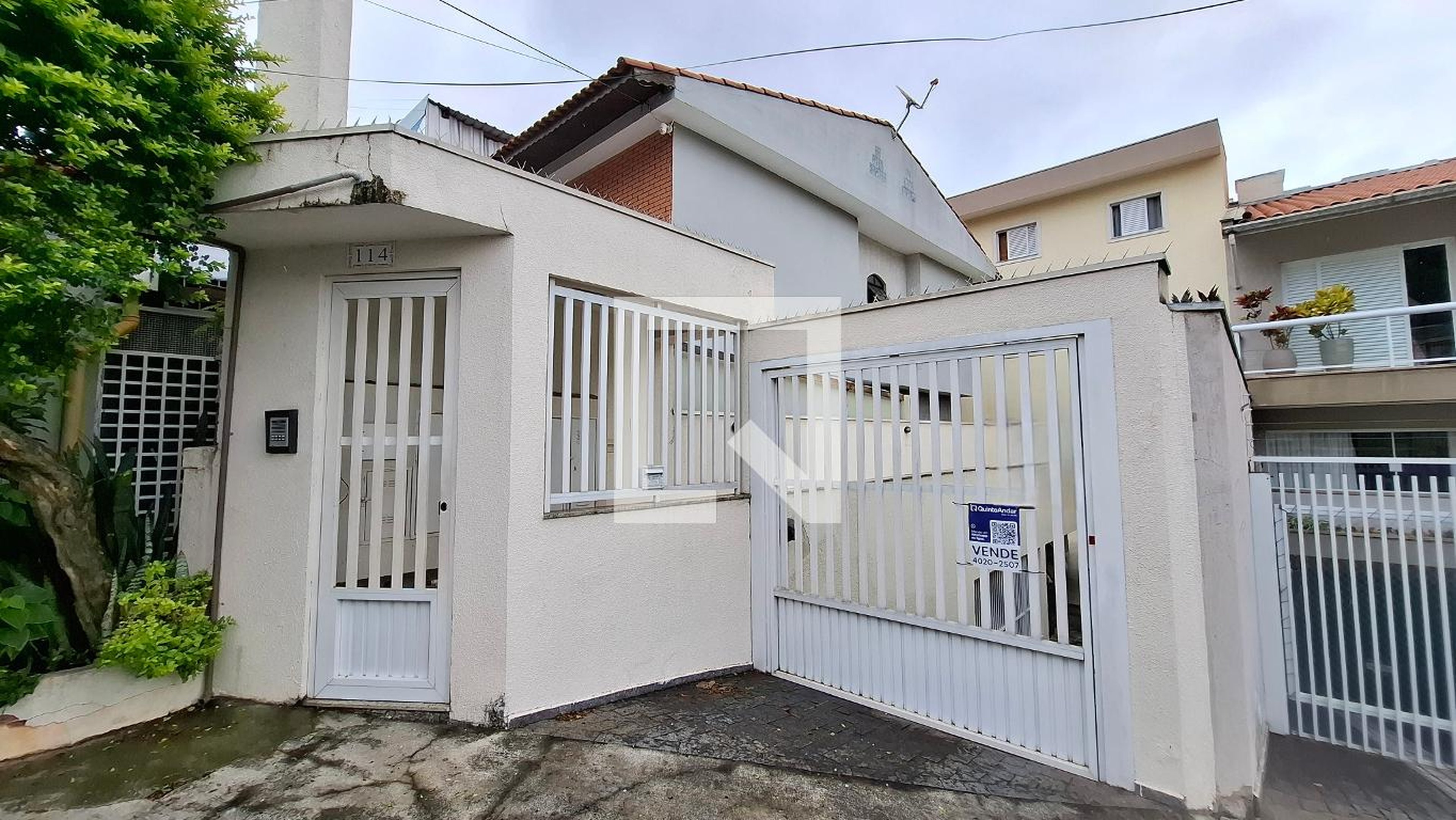 Fachada Condomínio em Rua Natalino Garife, 114