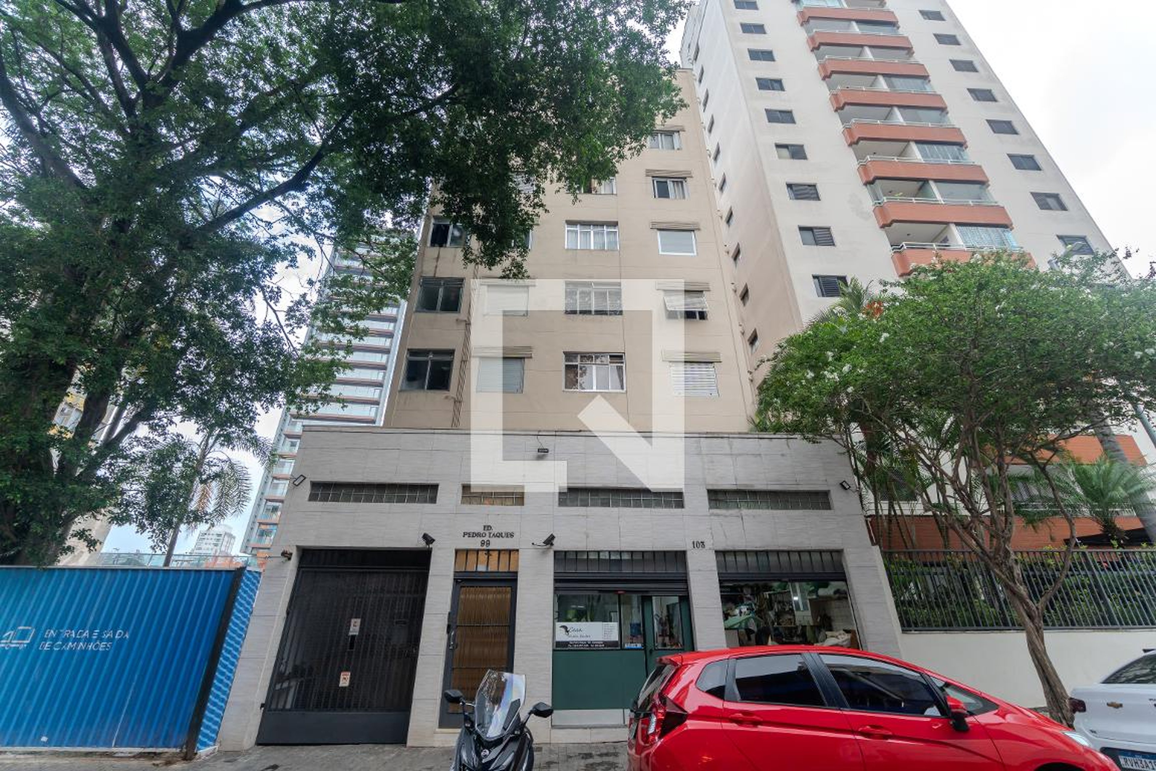 Fachada Edifício Pedro Taques
