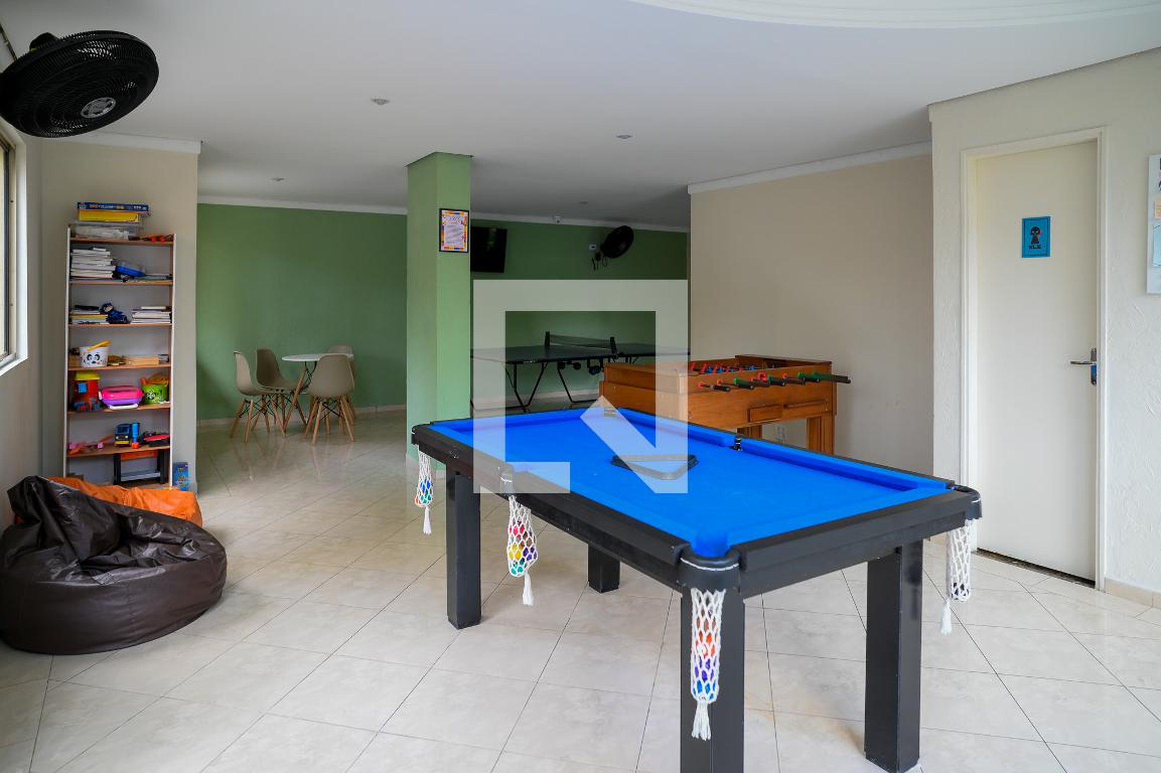 Salão de Jogos - New Orleans Garden ( Saint Claude)