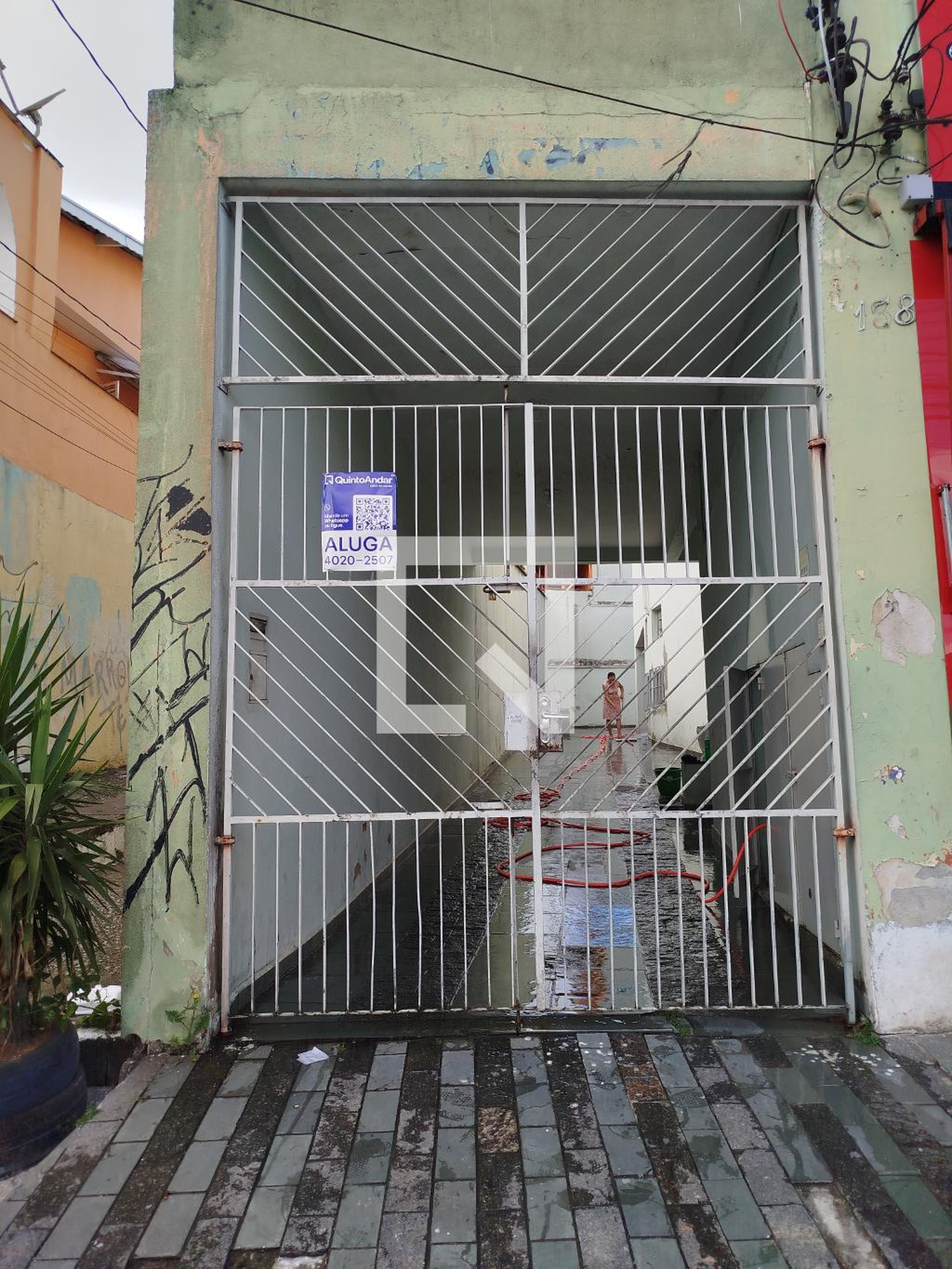 Fachada Condomínio em Avenida das Ameixeiras, 138