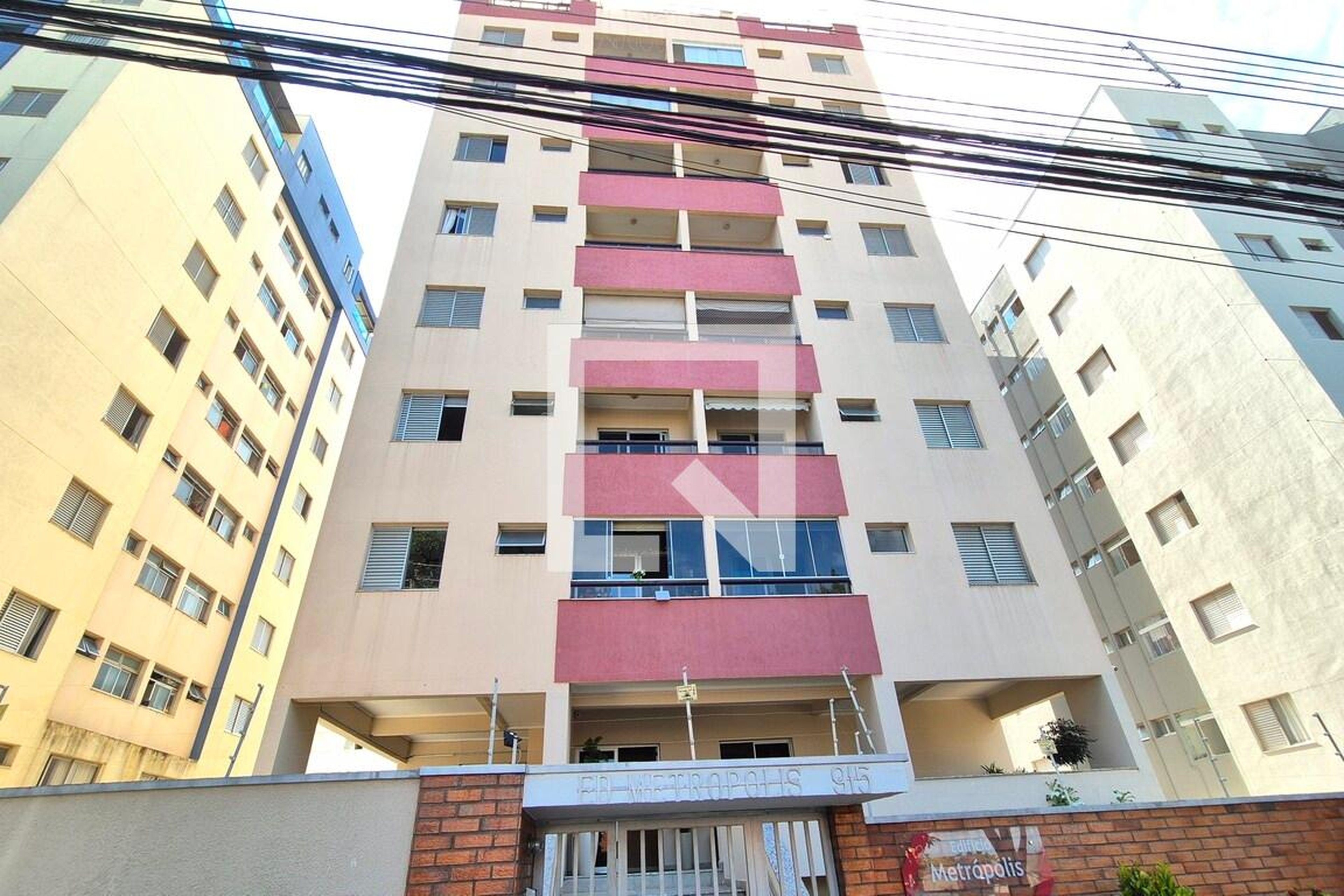 Fachada do Prédio Condomínio Metrópolis
