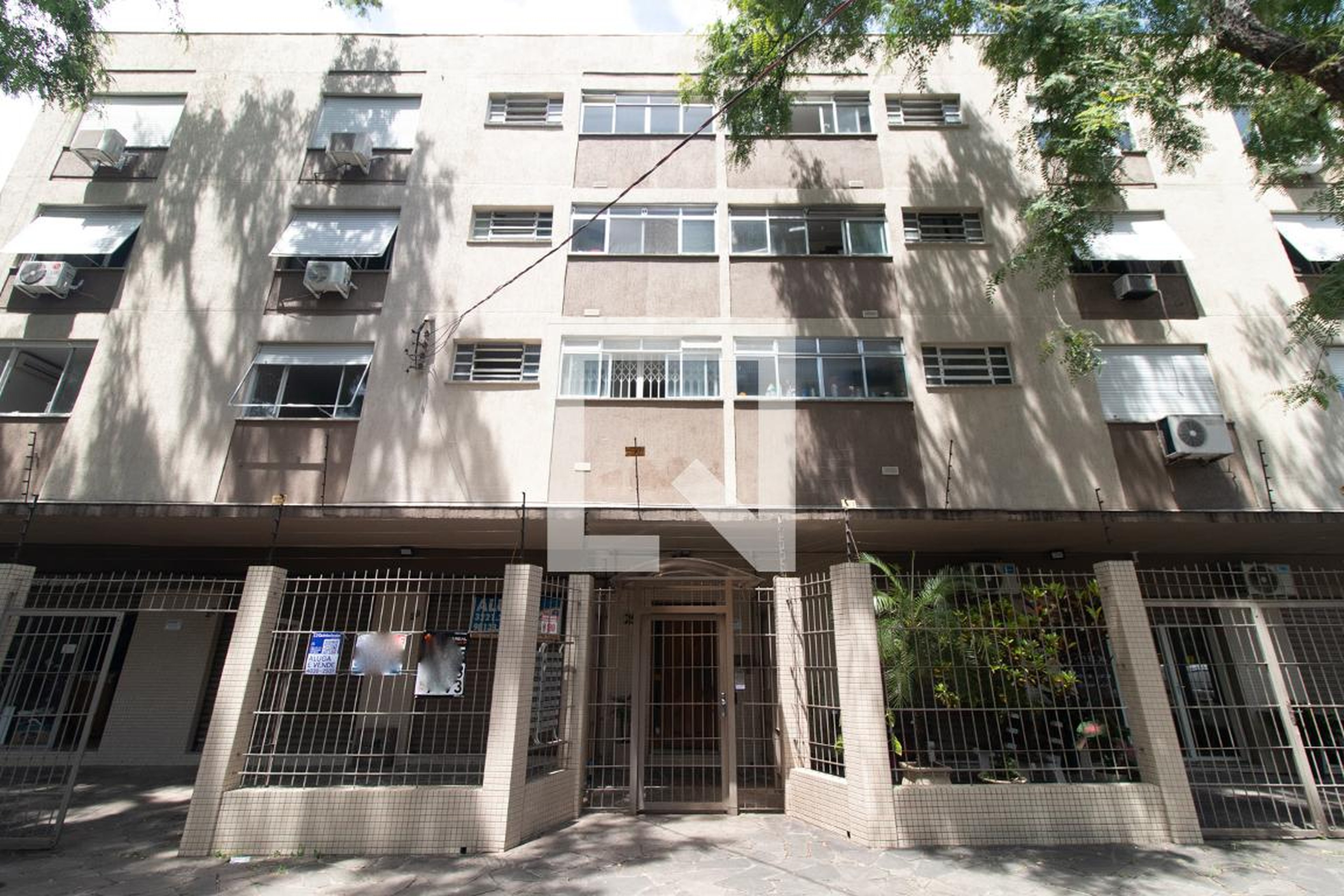 Fachada Condomínio em Rua Machado de Assis, 25