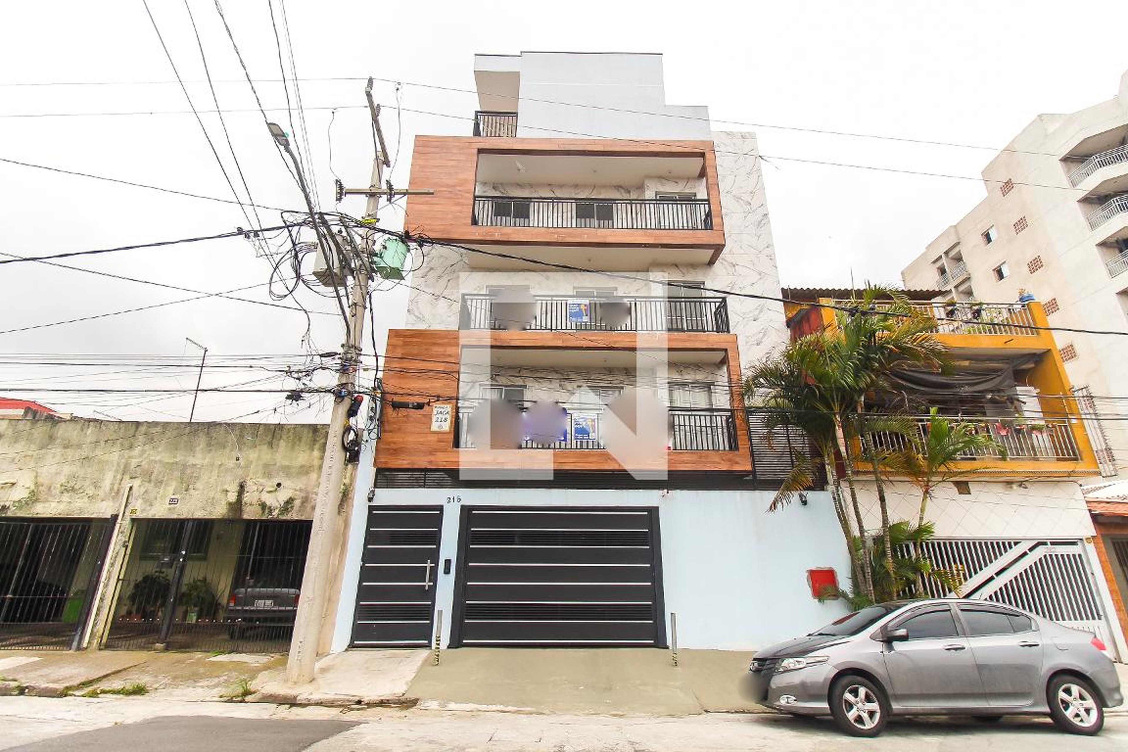 Fachada Condomínio em Rua Guarujá do Sul, 218