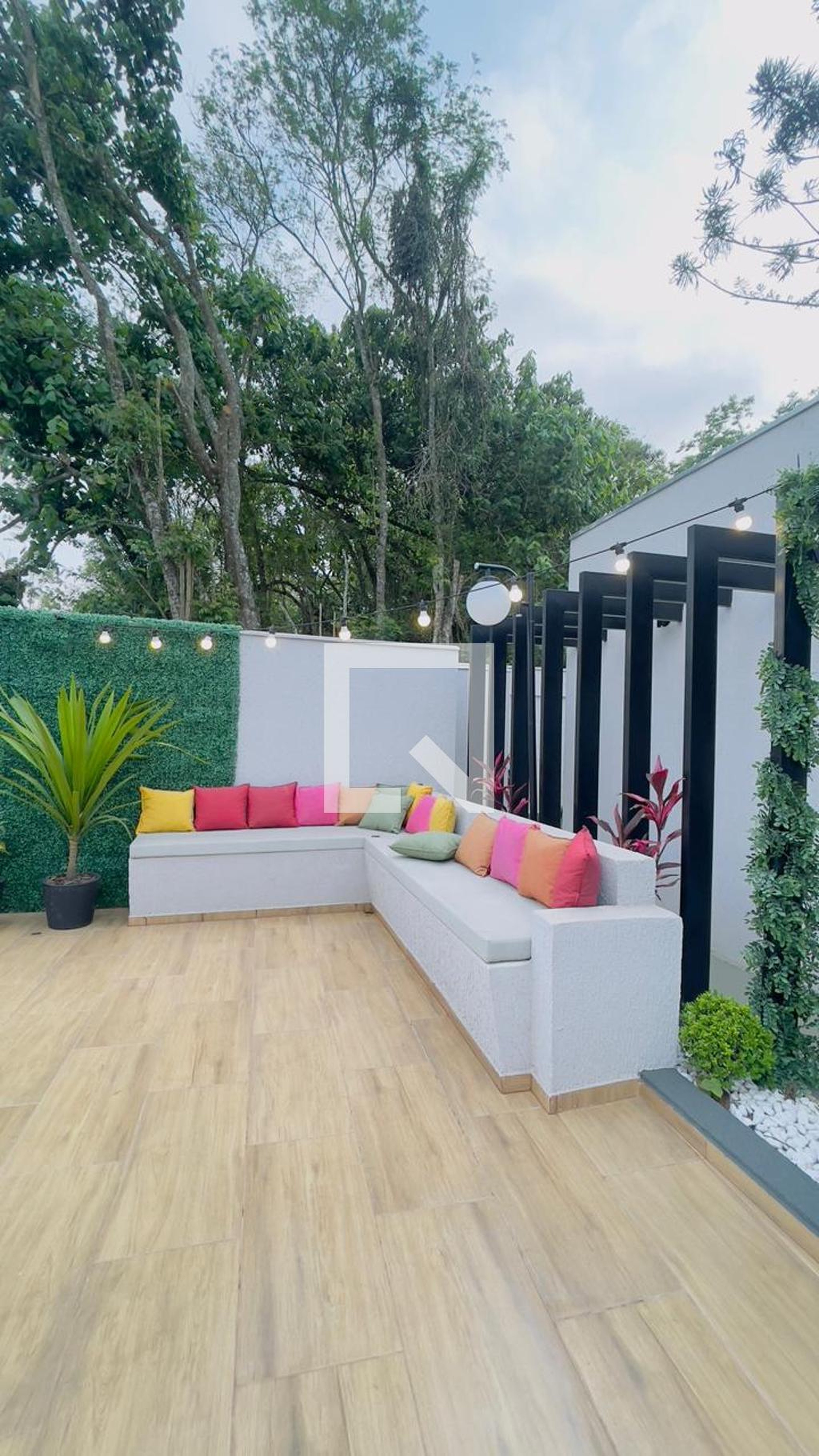 Área externa Condomínio em Estrada Fazenda Viaduto, 2100