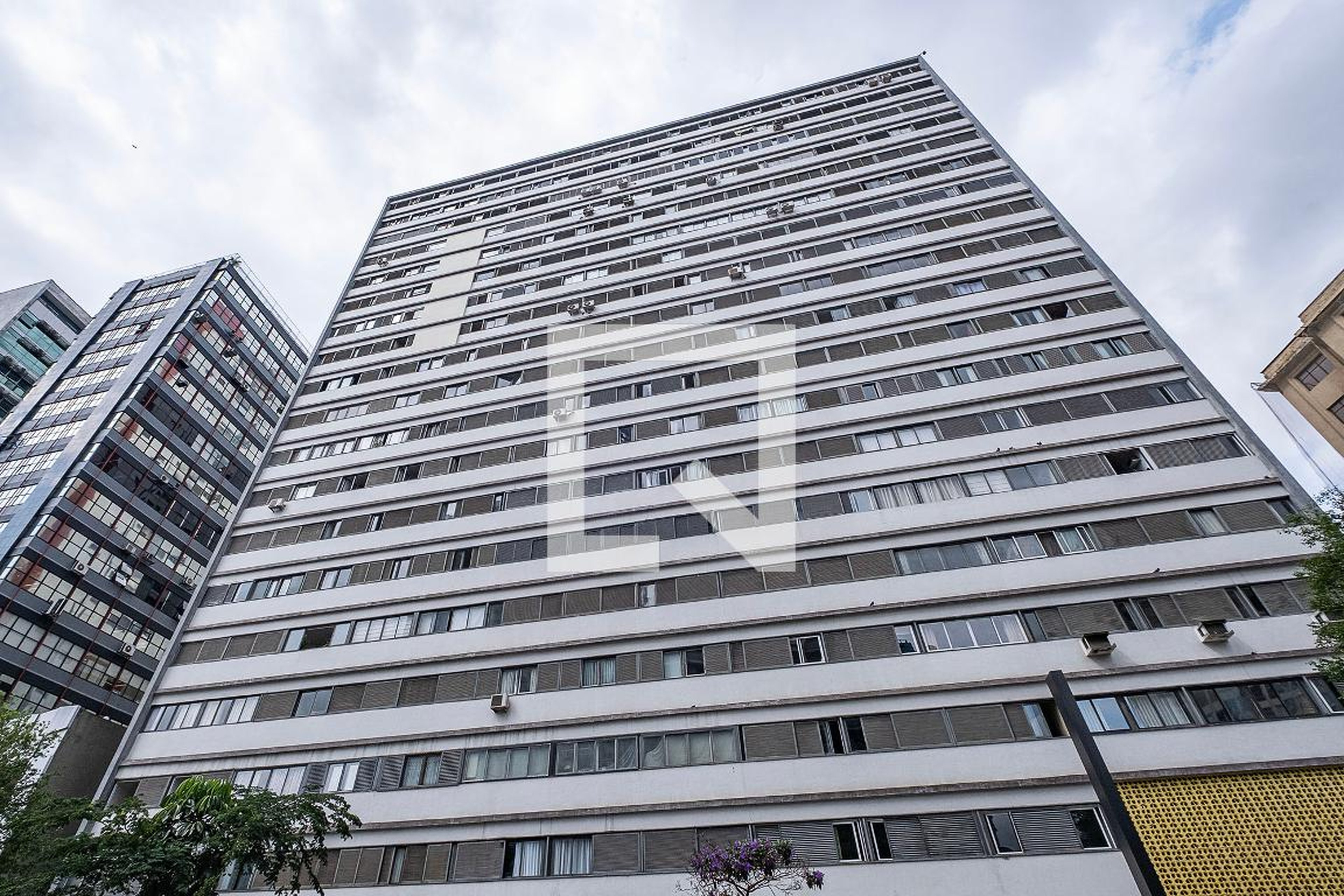 Fachada Condomínio em Avenida Paulista, 649