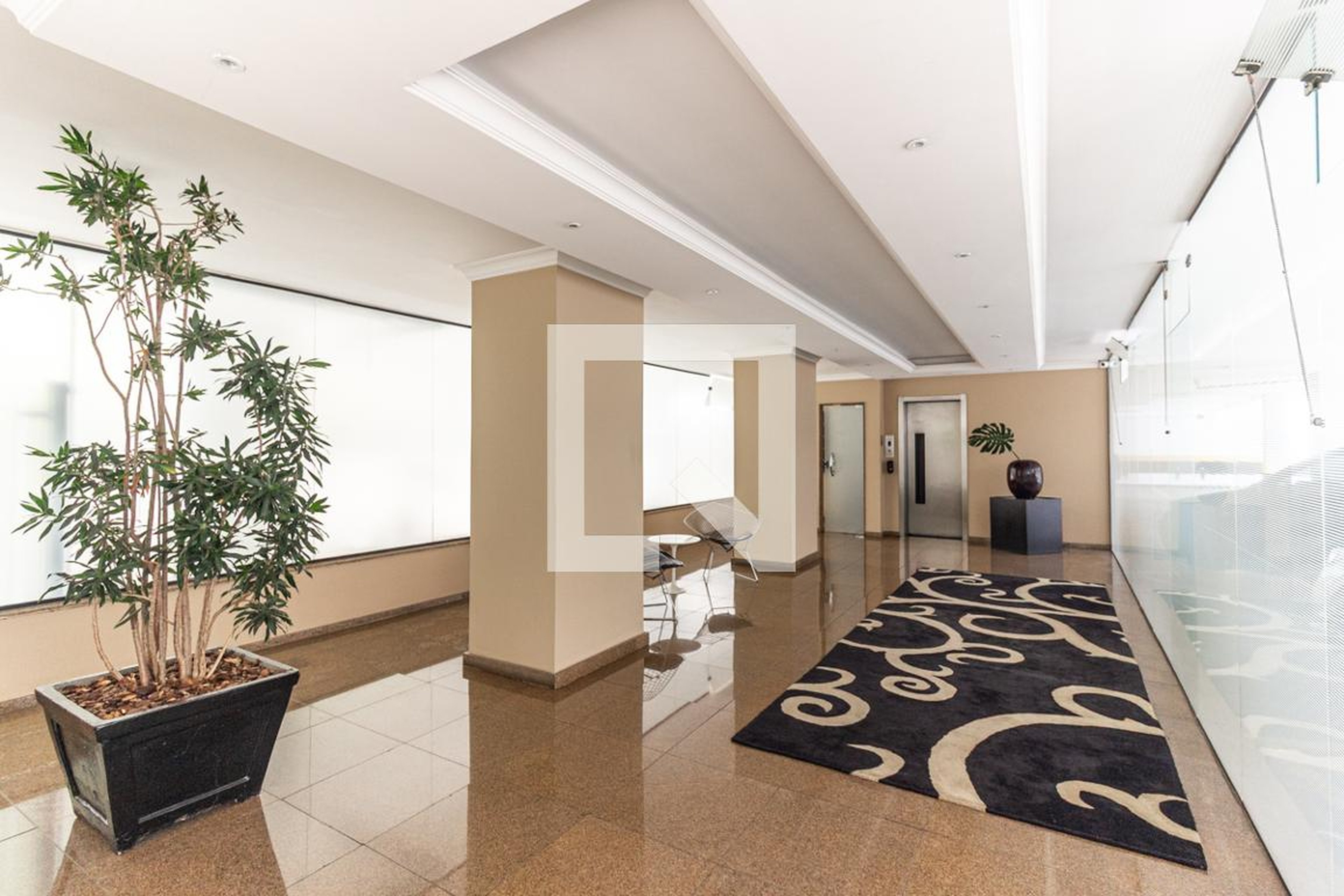 Hall de Entrada - Corina