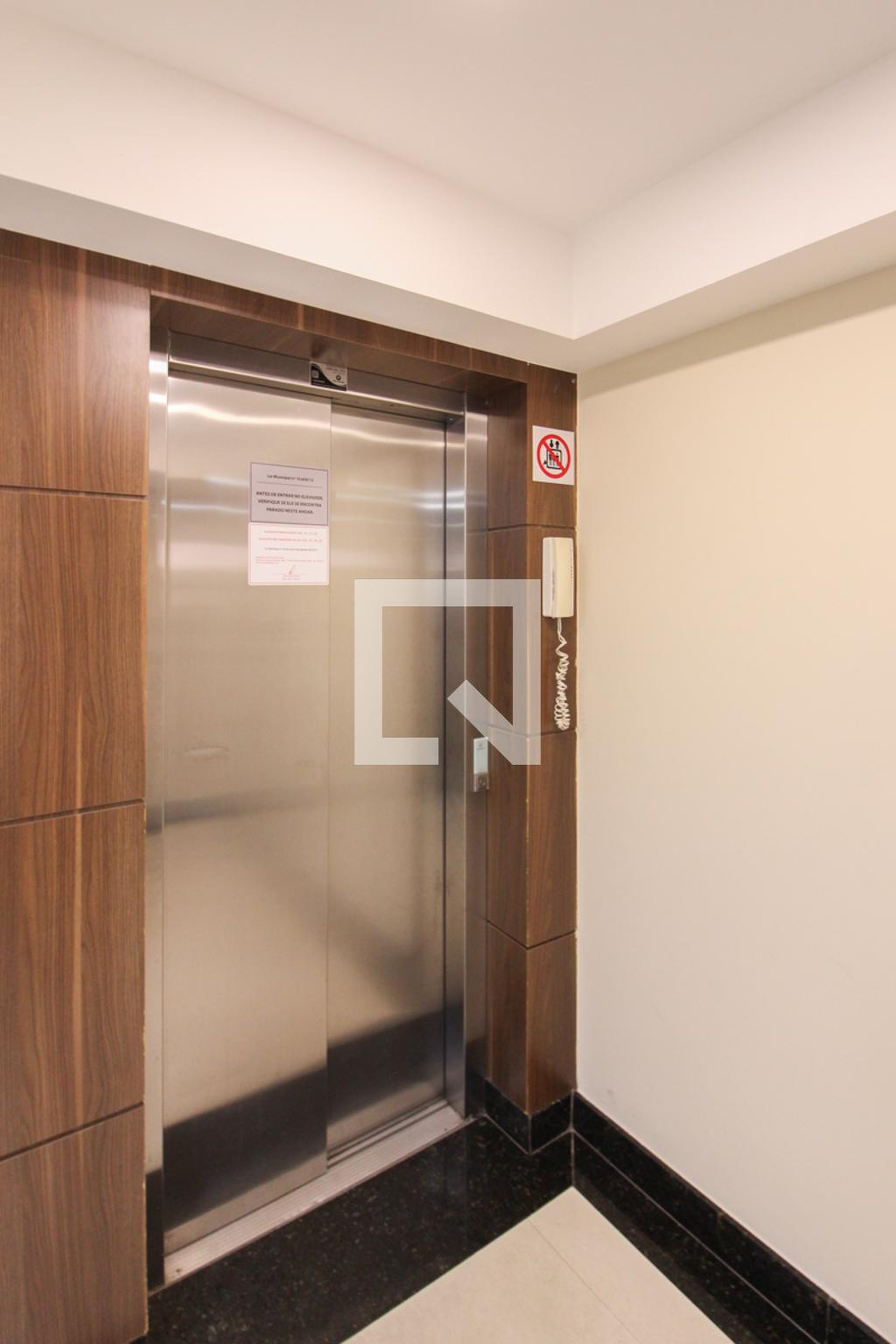 Elevador - Edifício Guimarães Rosa