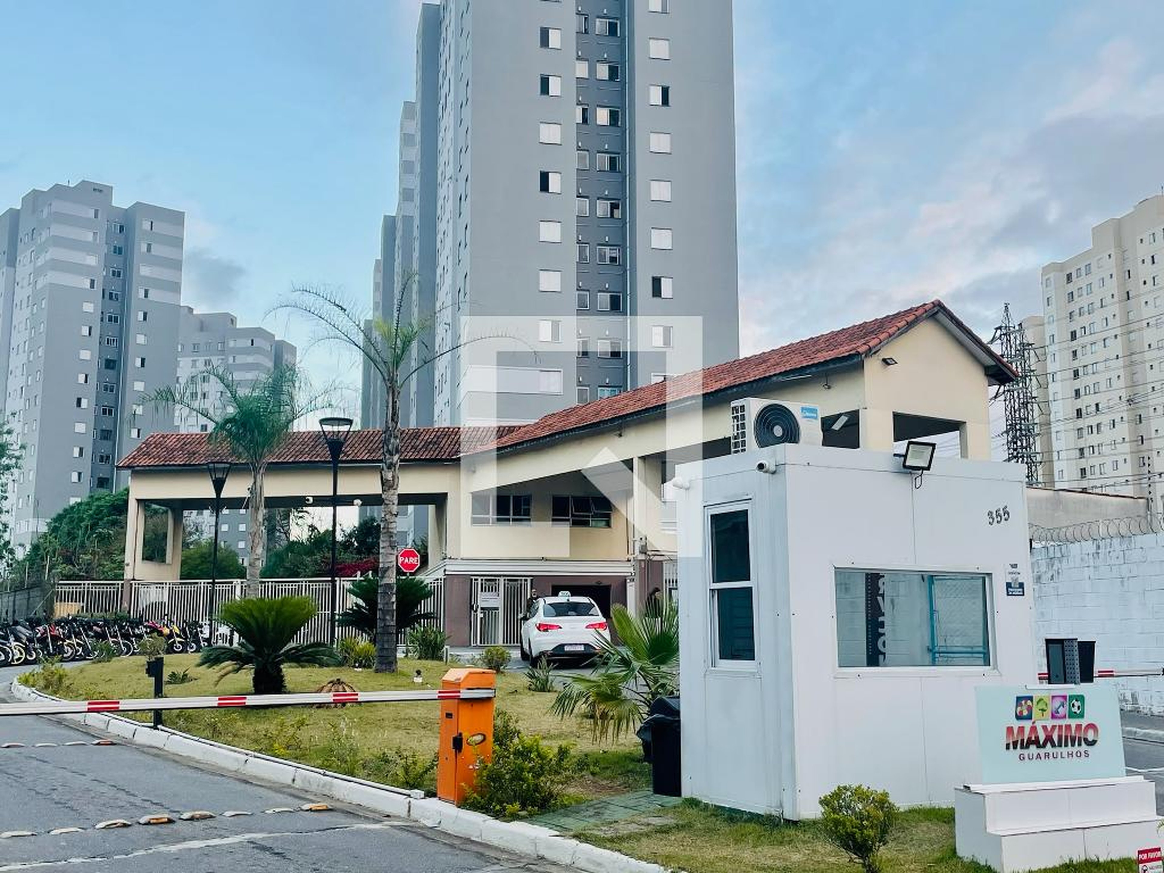 Fachada do Prédio Condomínio Máximo Guarulhos