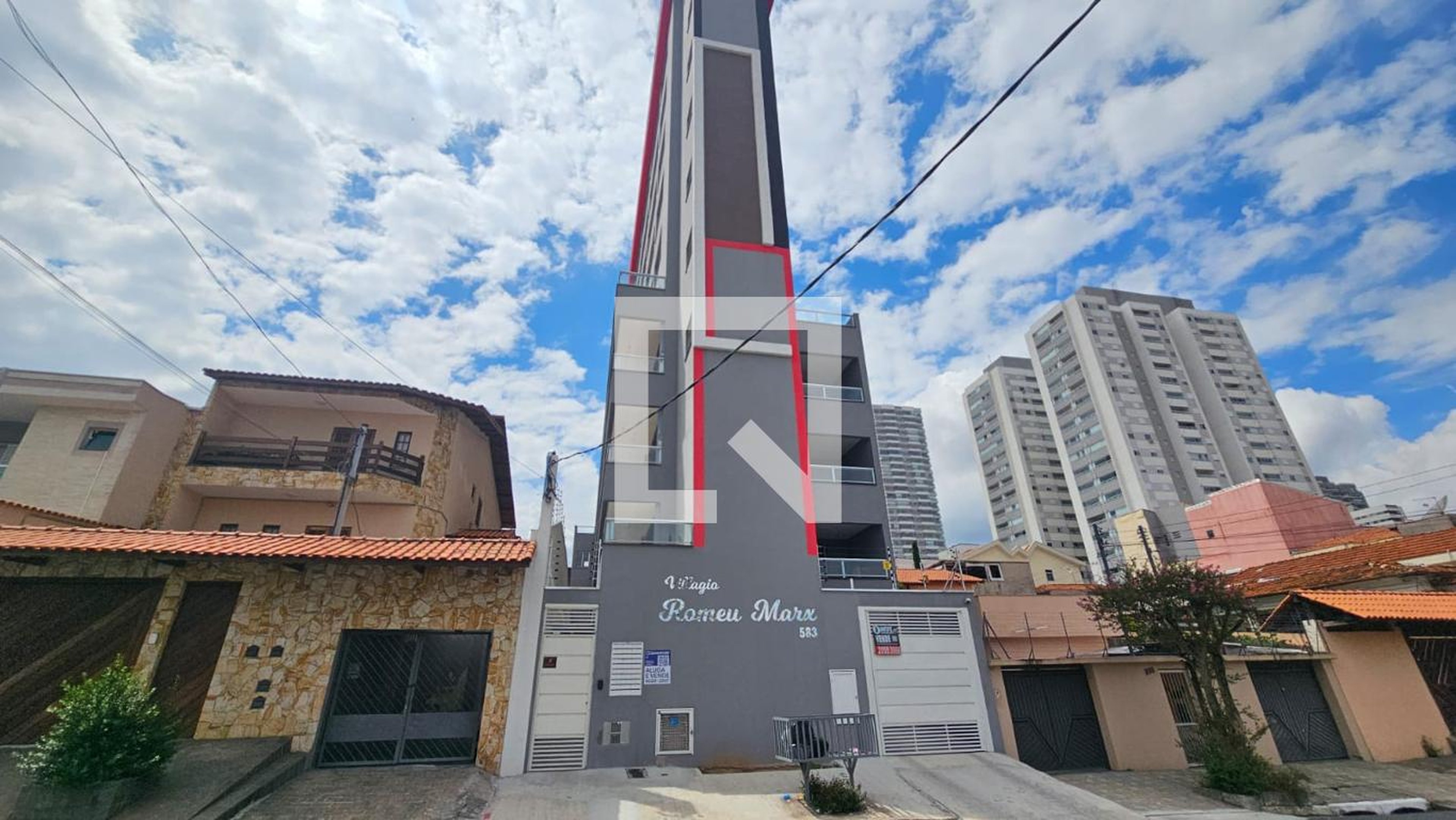 Fachada Condomínio em Rua Moisés Marx, 538