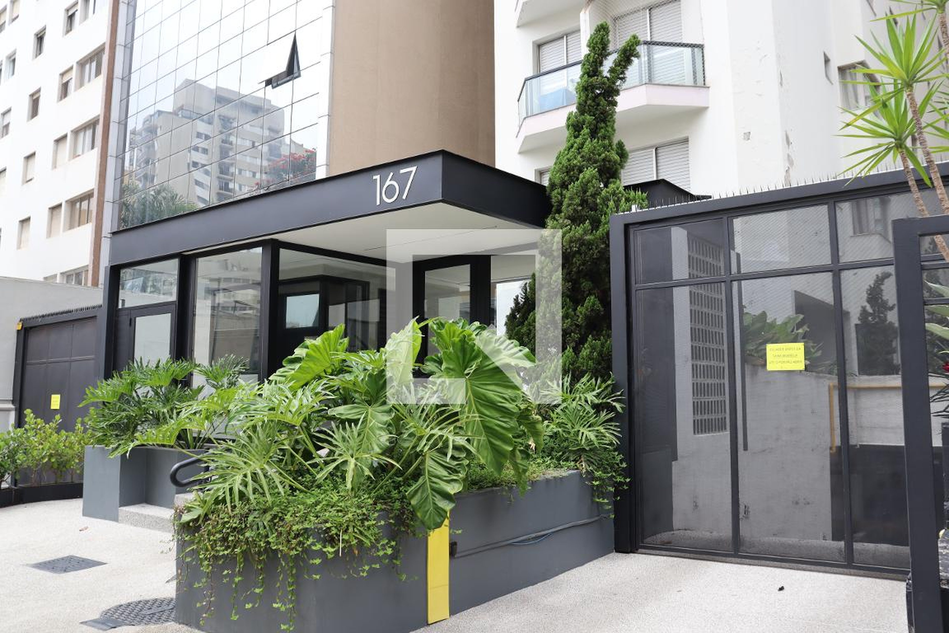 Fachada Edifício Seventh Avenue