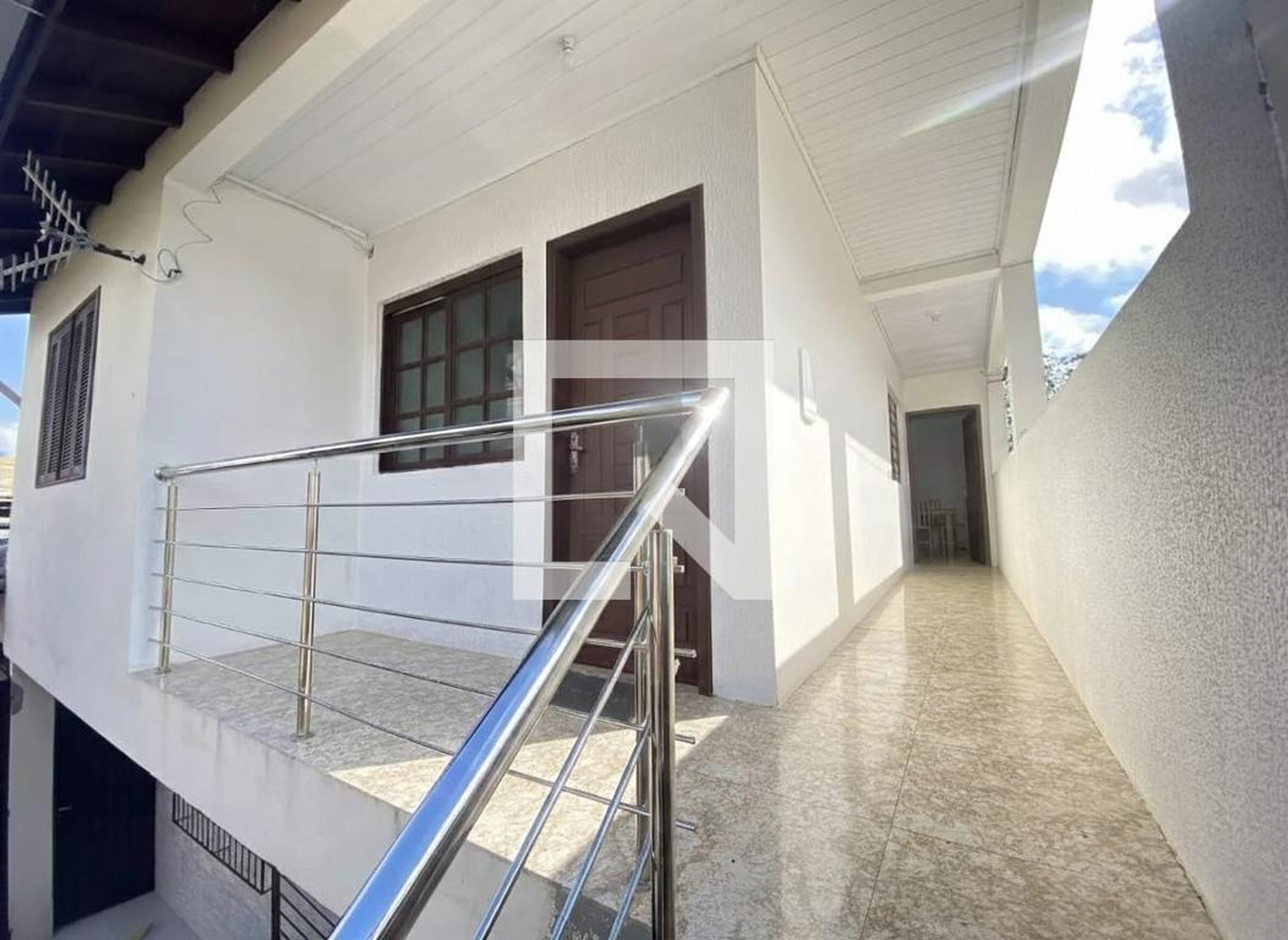 Hall Condomínio em Rua Peru, 828