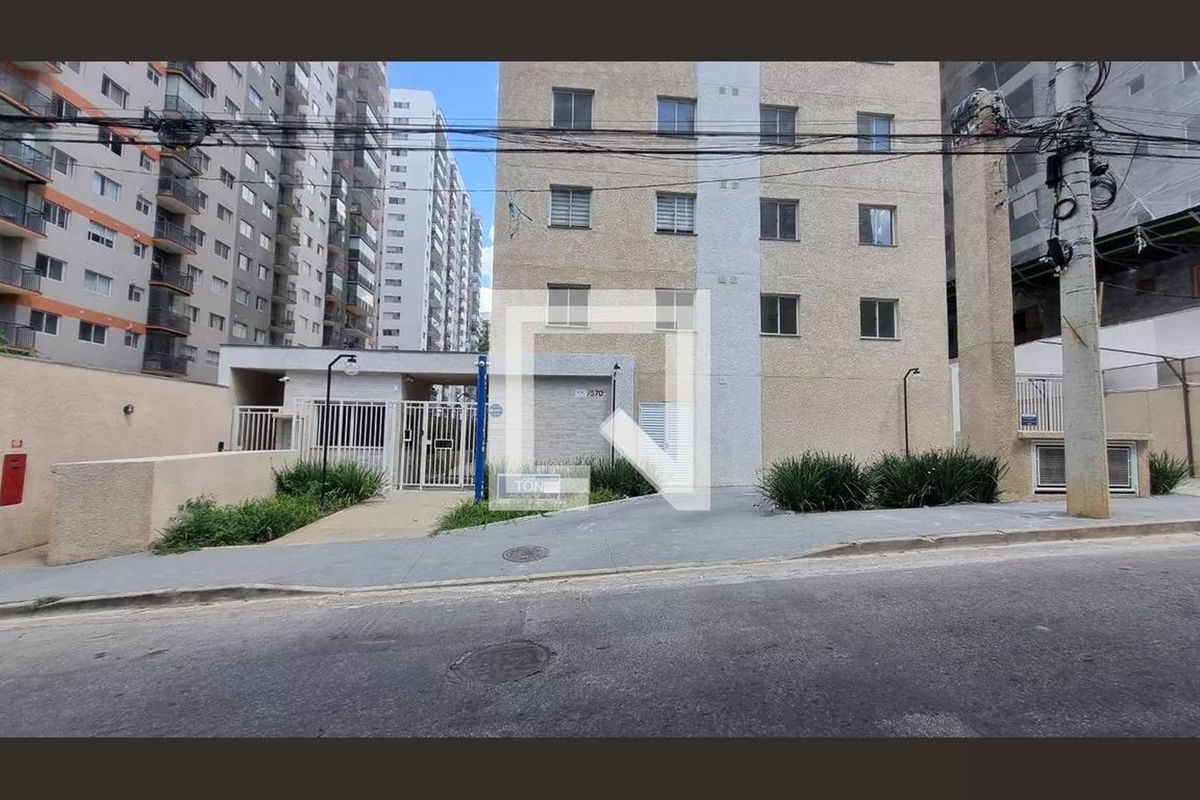 Fachada do Prédio Condomínio Ton Bosque Maia