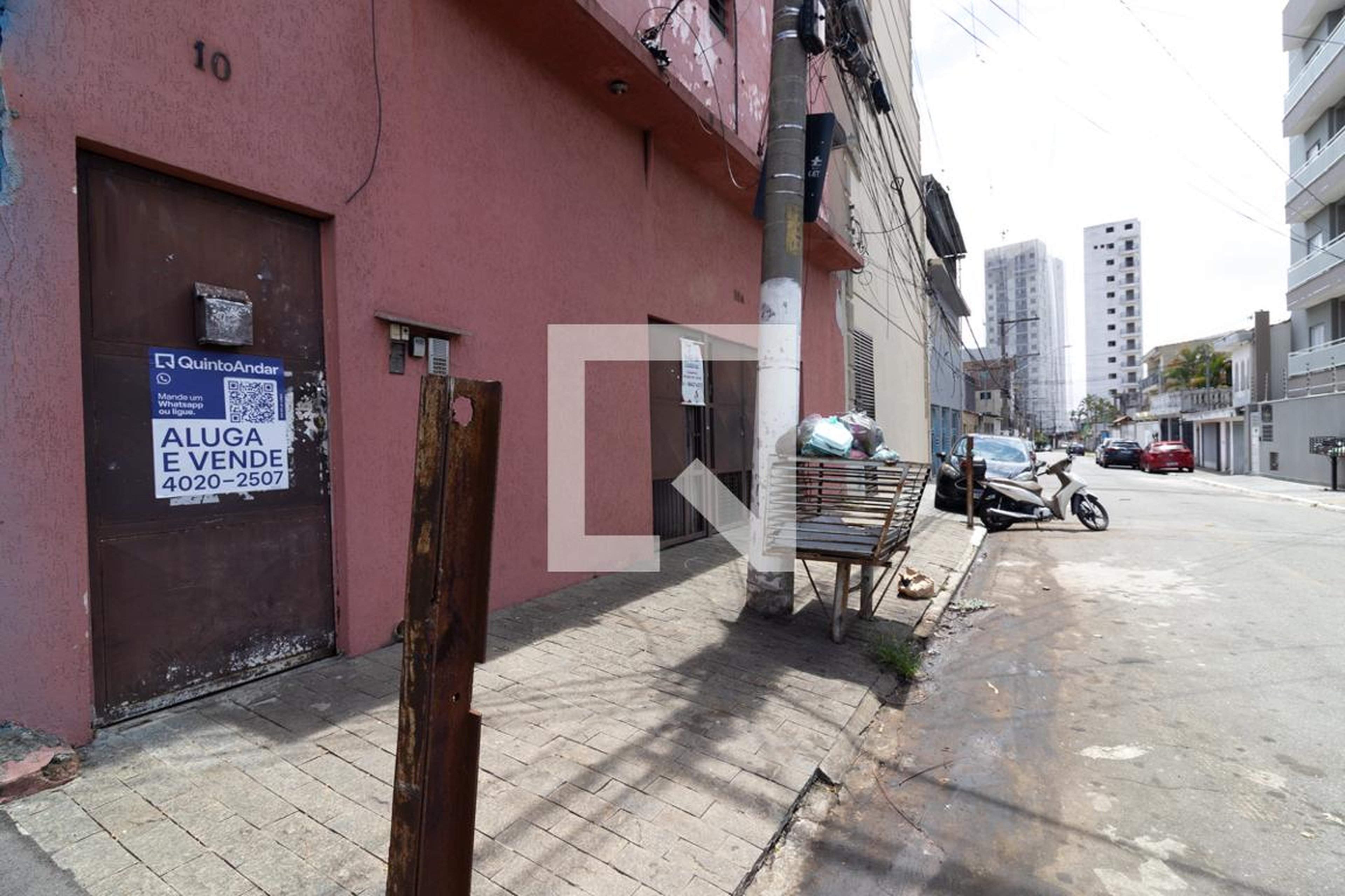 Fachada Condomínio em Rua Miguel Arcanjo de Oliveira, 10a