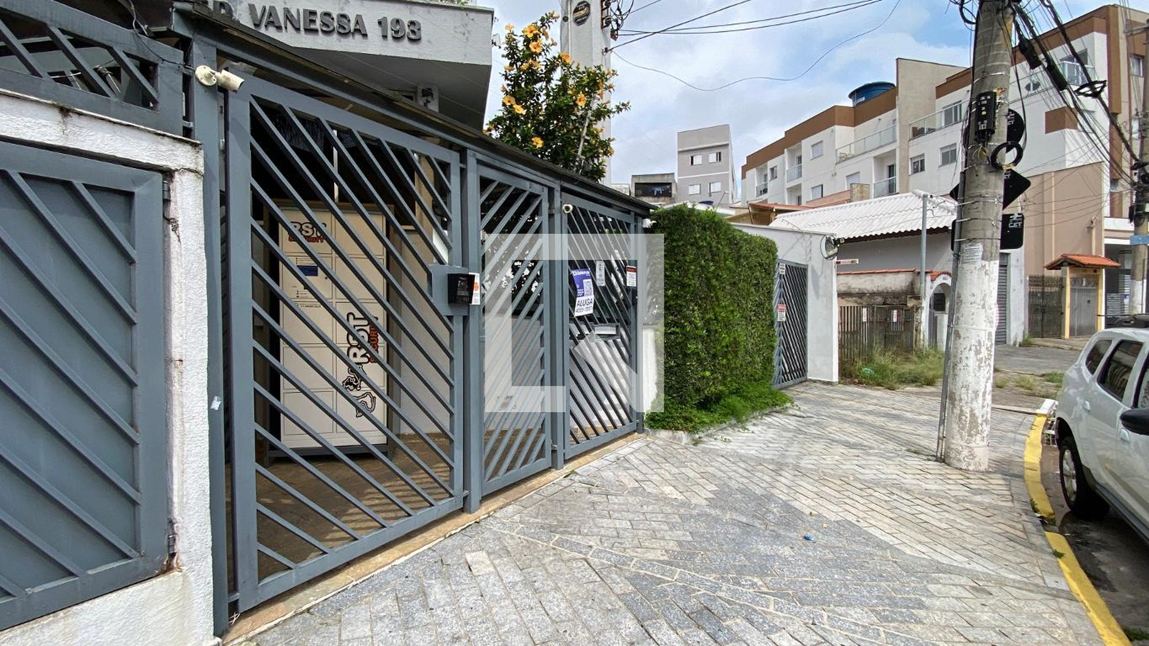 Fachada Condomínio em Rua Chagu, 192