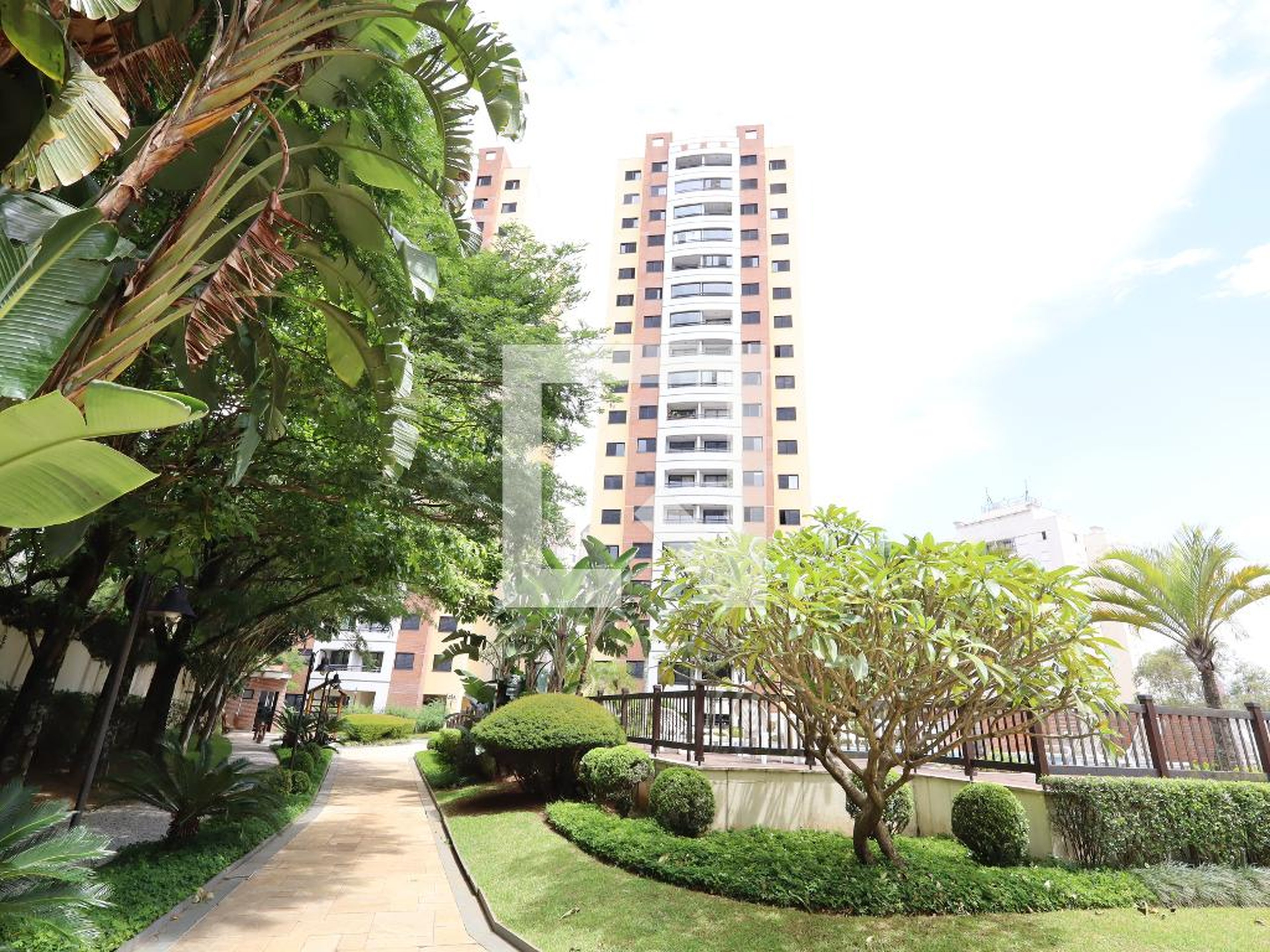 Fachada Condomínio Ciudad Real