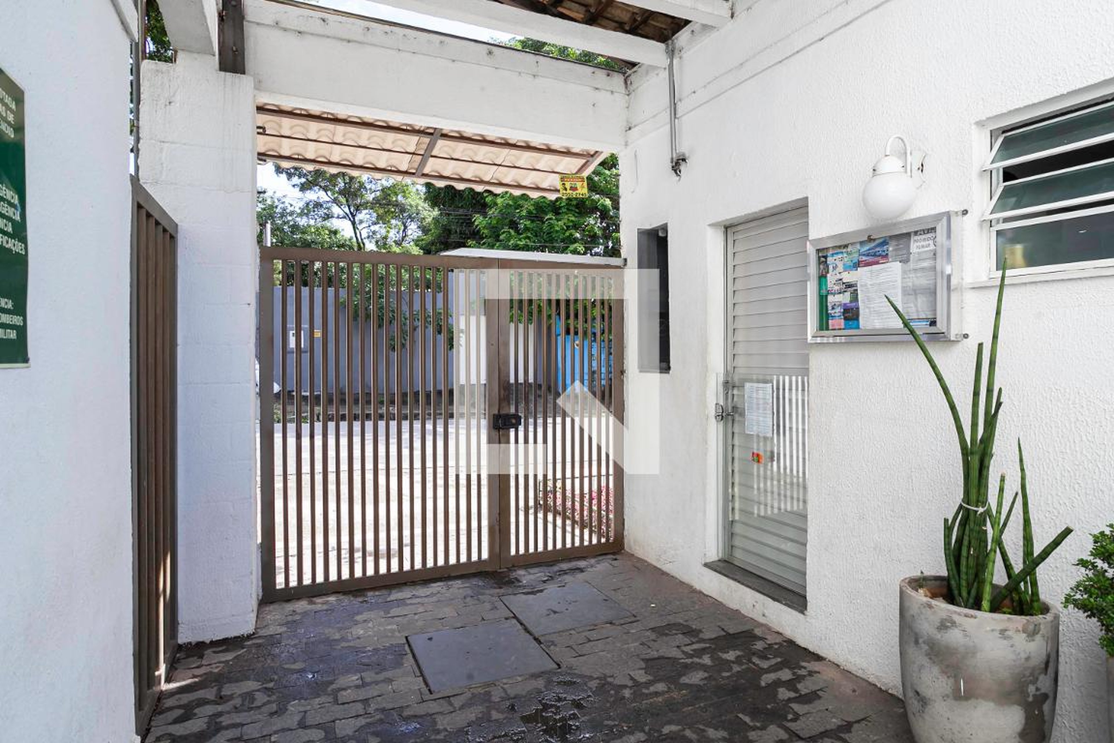 Entrada - Edifício Parque Sidney