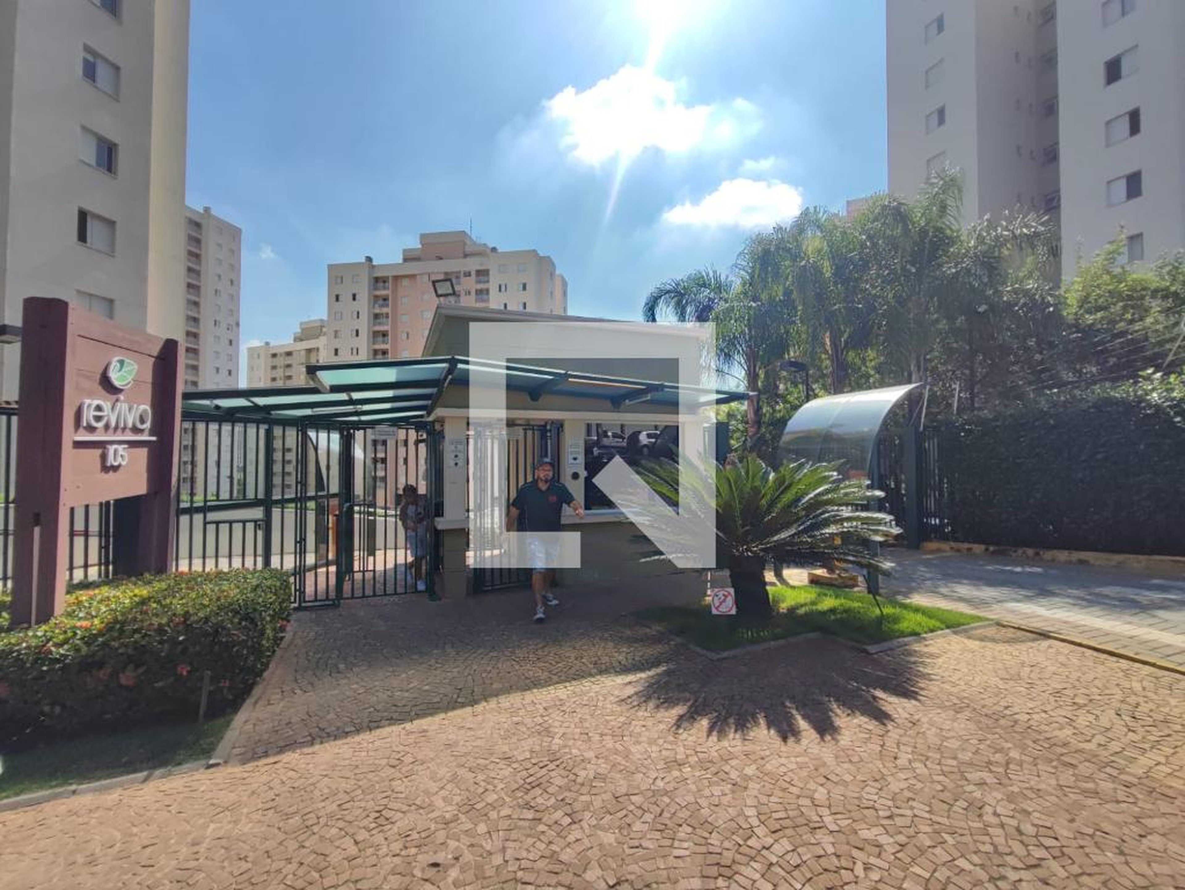 Fachada do condomínio Condomínio Reviva