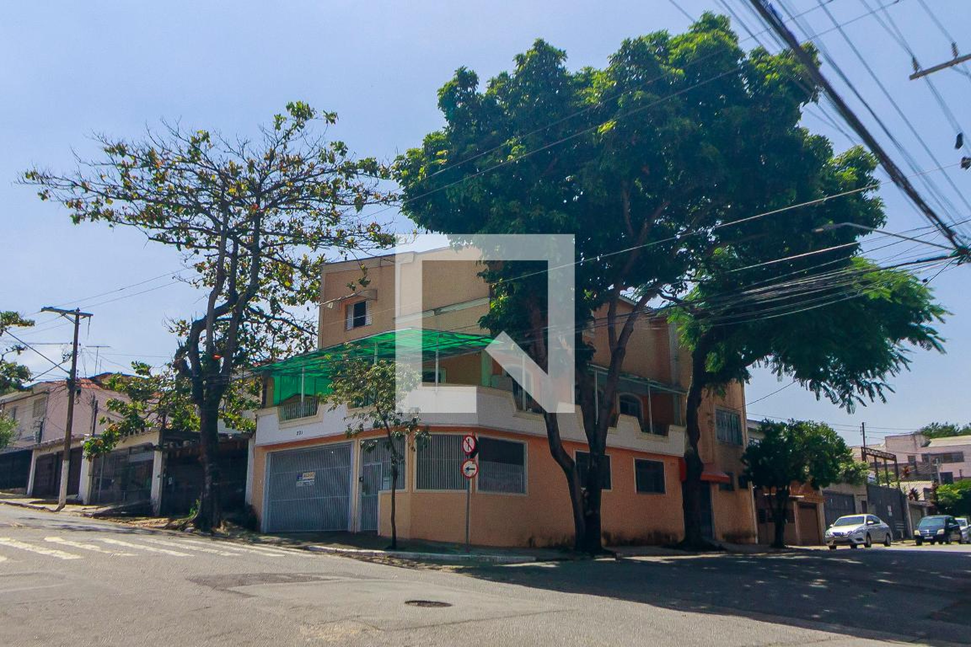 Fachada Condomínio em Rua Alsácia, 221