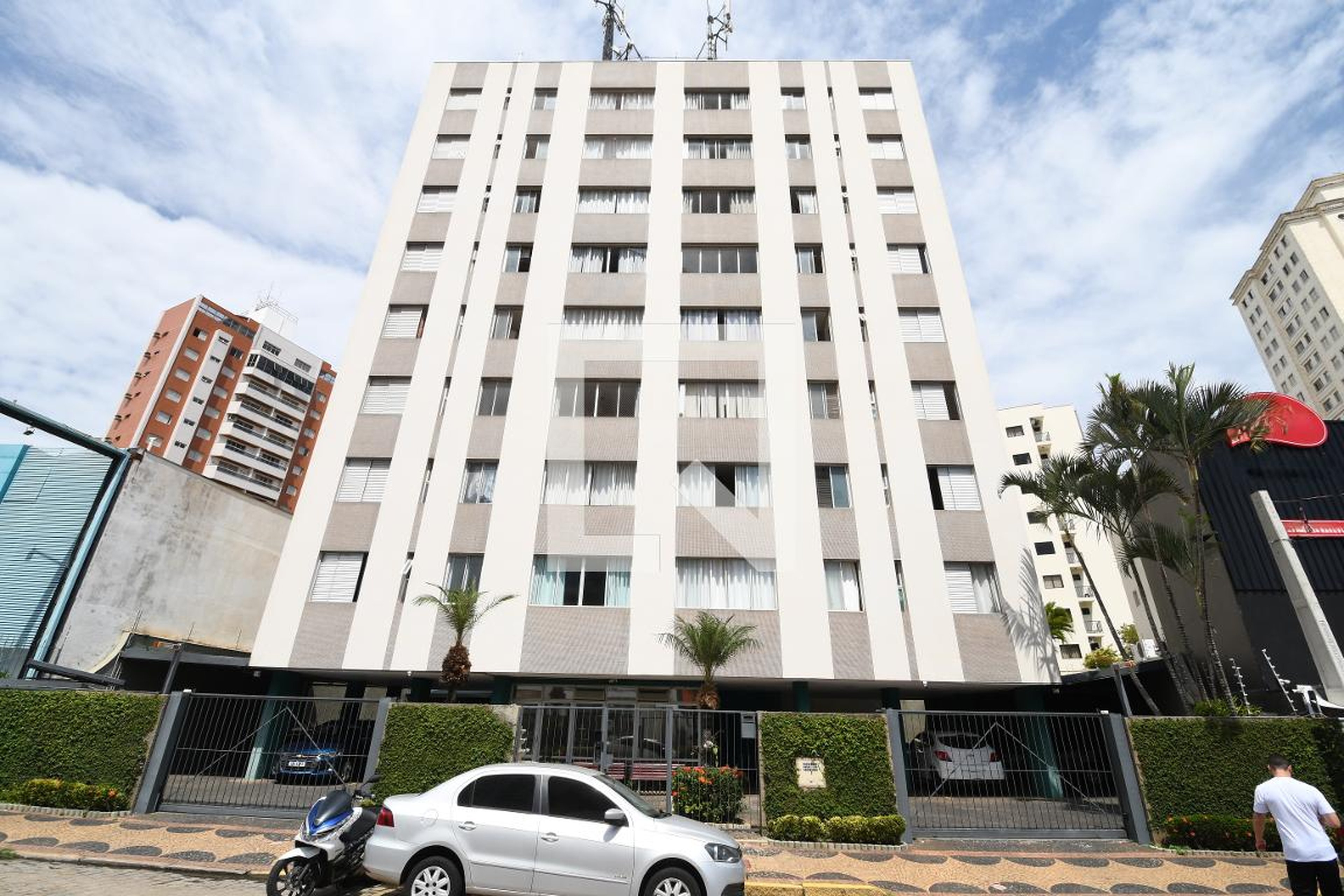 Fachada do Prédio Condomínio em Rua Maria Monteiro, 1417