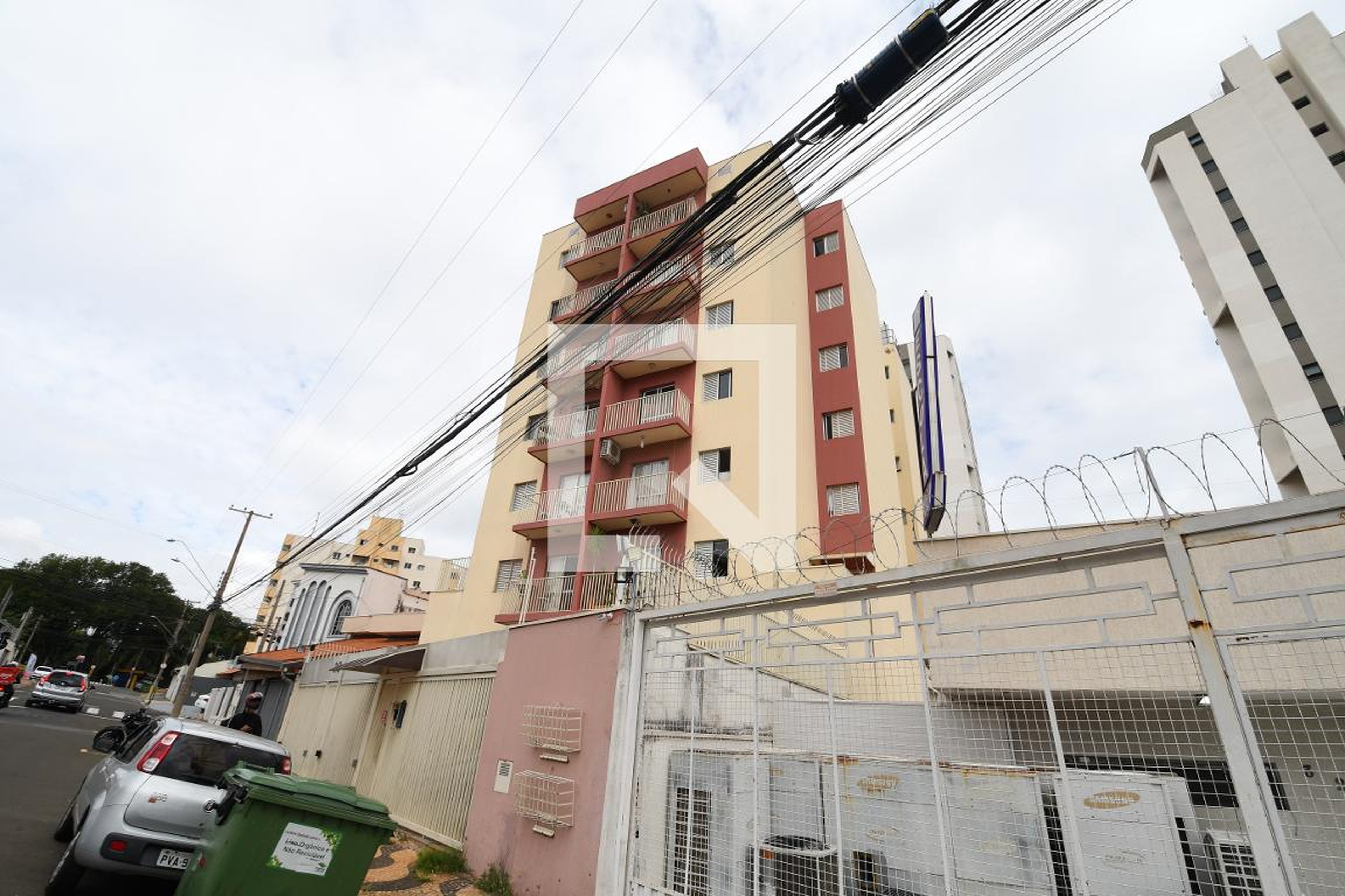 Fachada do Prédio Condomínio em Rua Erasmo Braga, 313