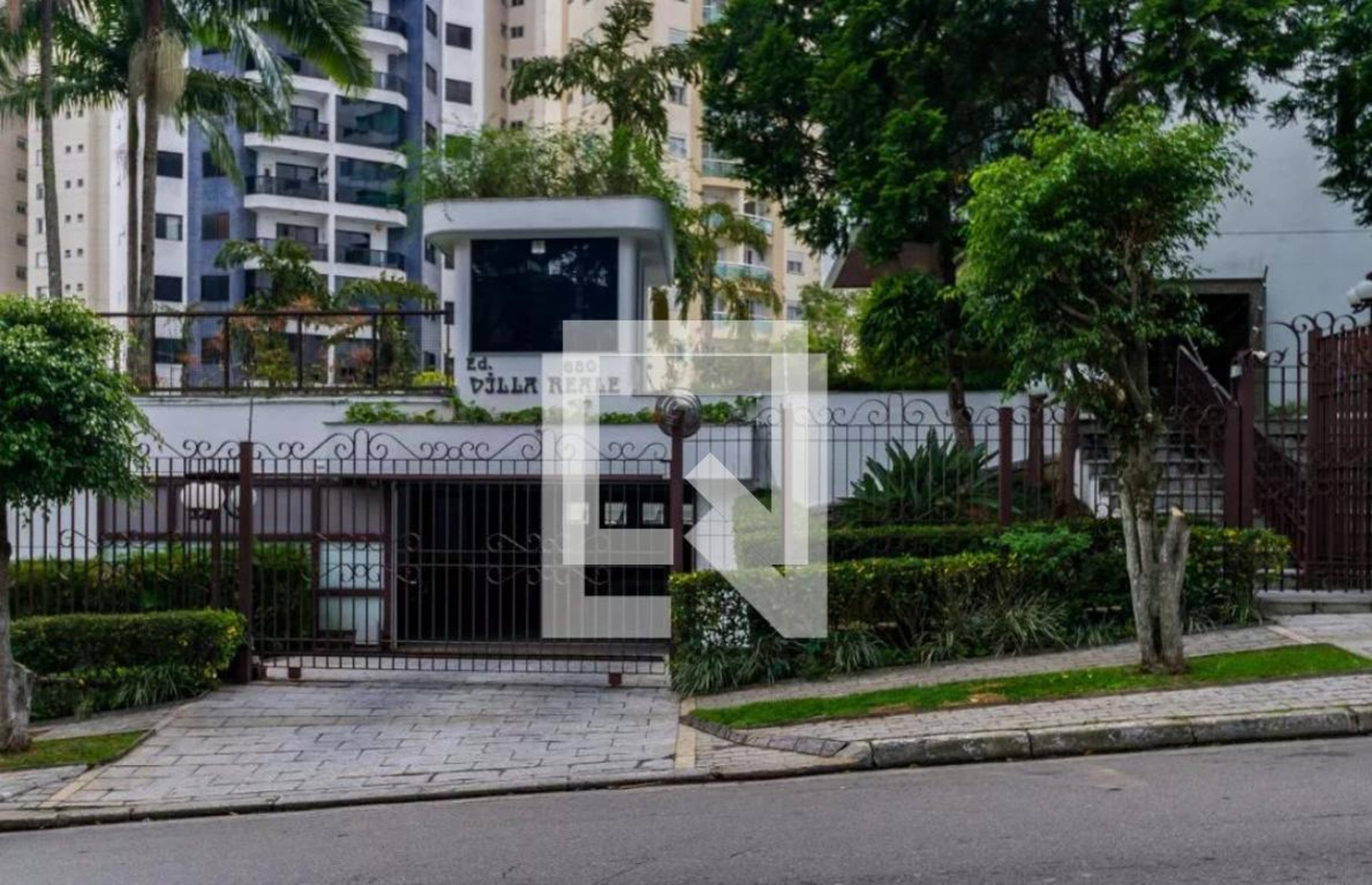 Fachada Condomínio Villa Reale