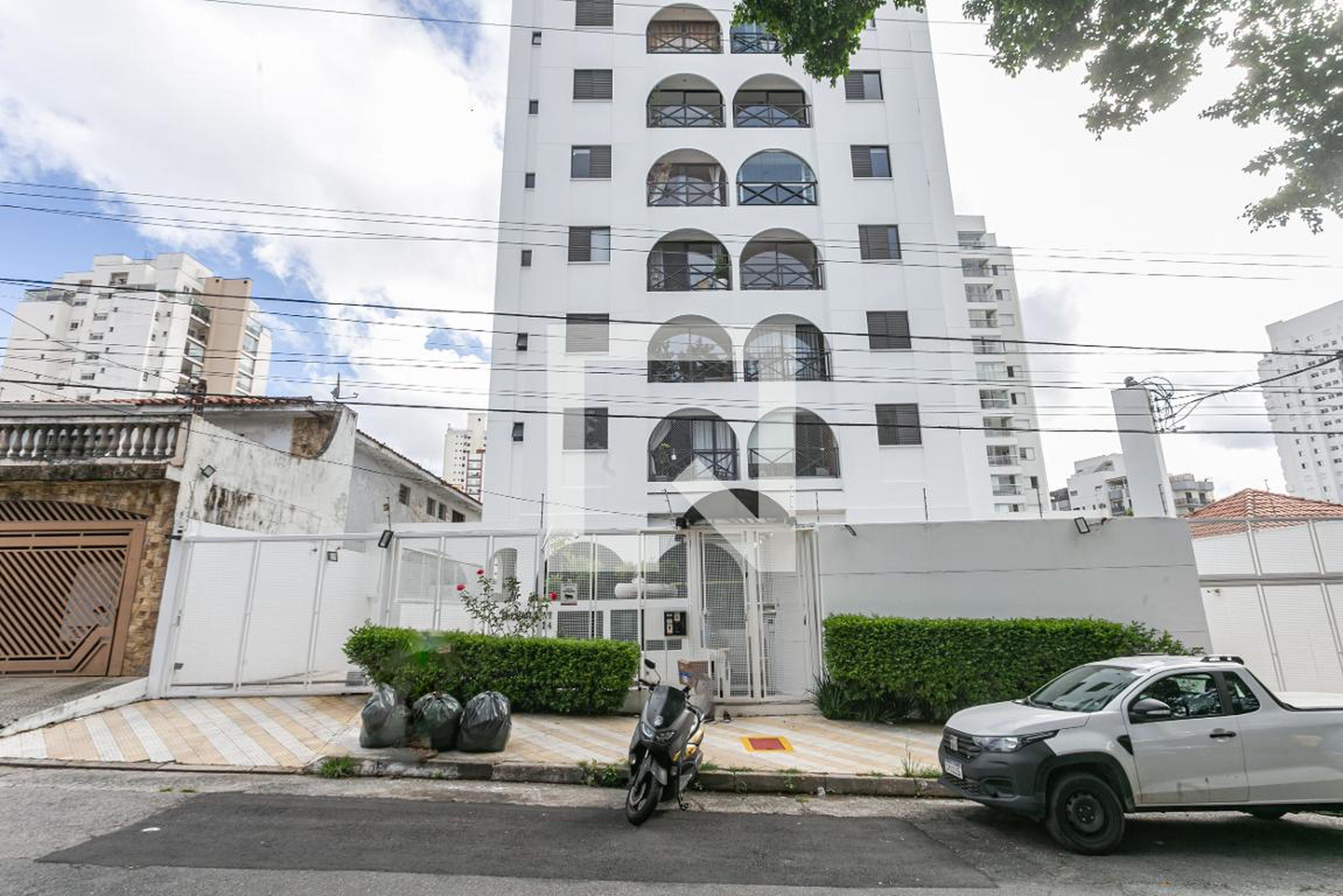 Fachada Condomínio Illuminati