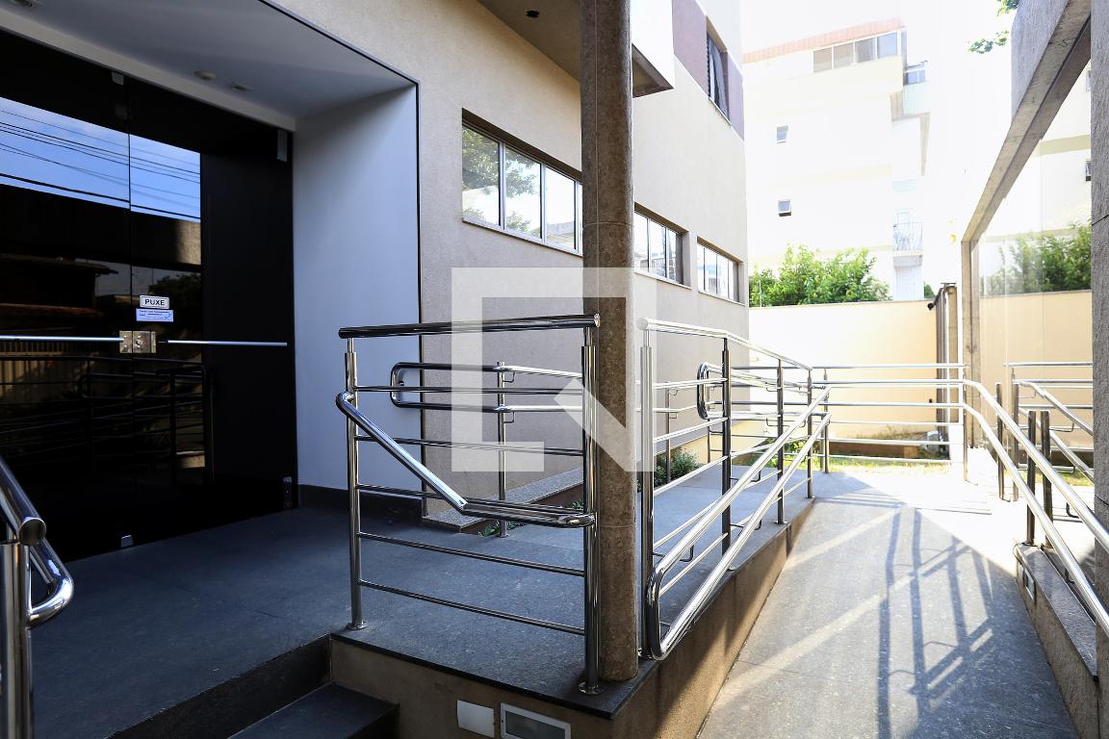 Entrada - Edifício Jardim Botânico