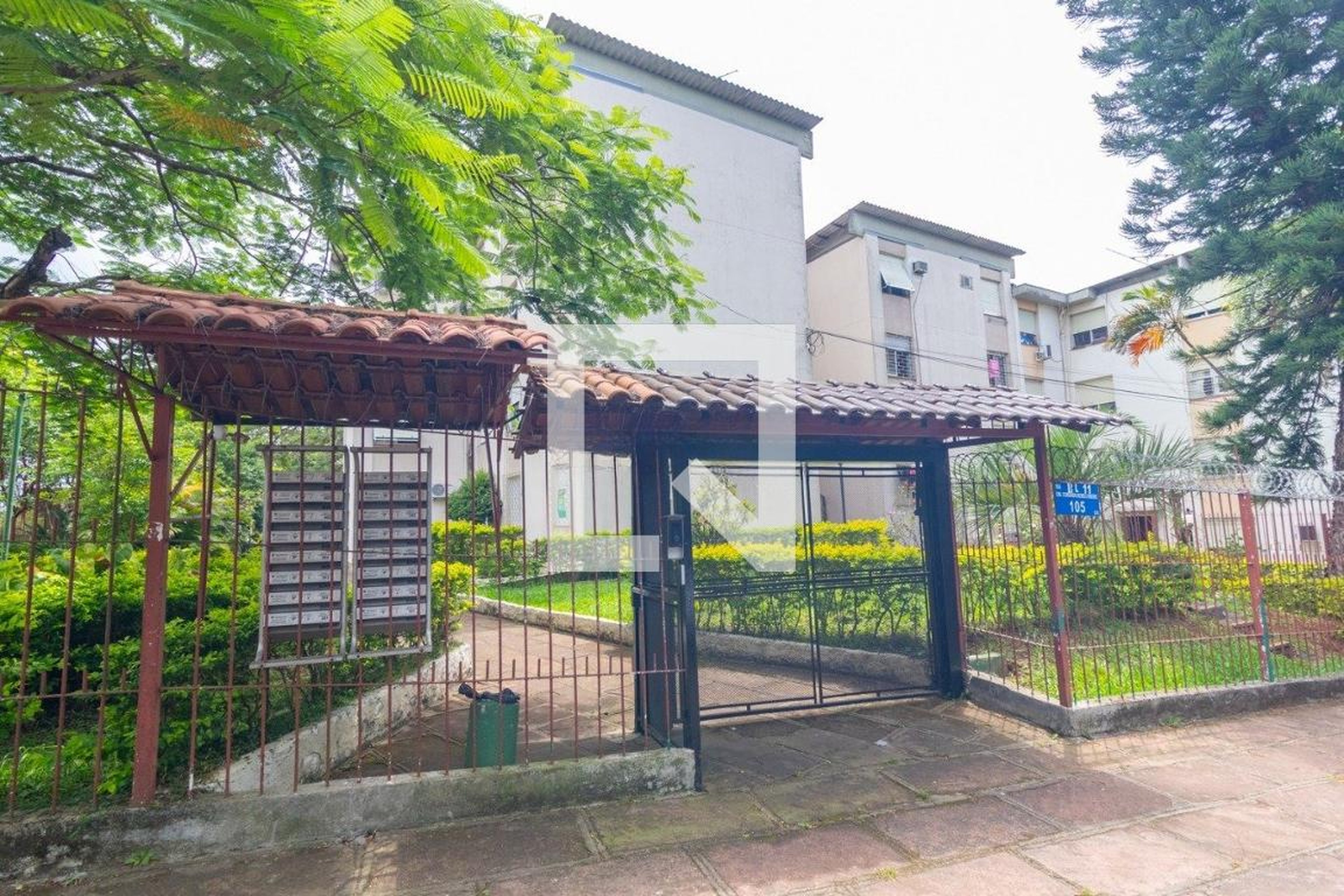 Fachada Condomínio em Rua Engenheiro Fernando Mendes Ribeiro, 105