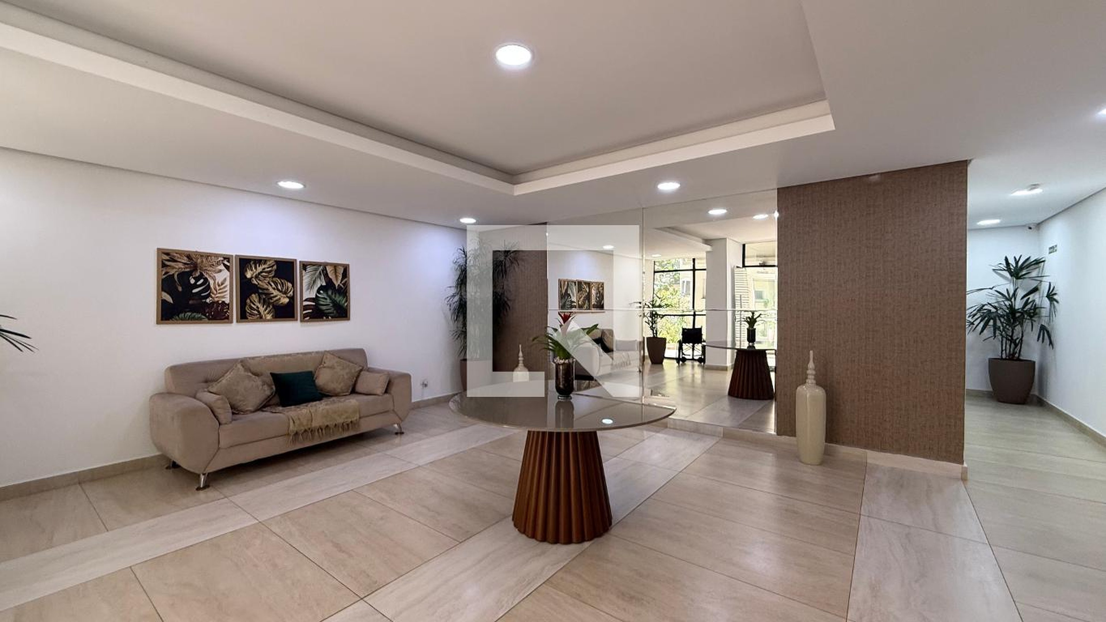 Hall de entrada - Boulevard La Plage