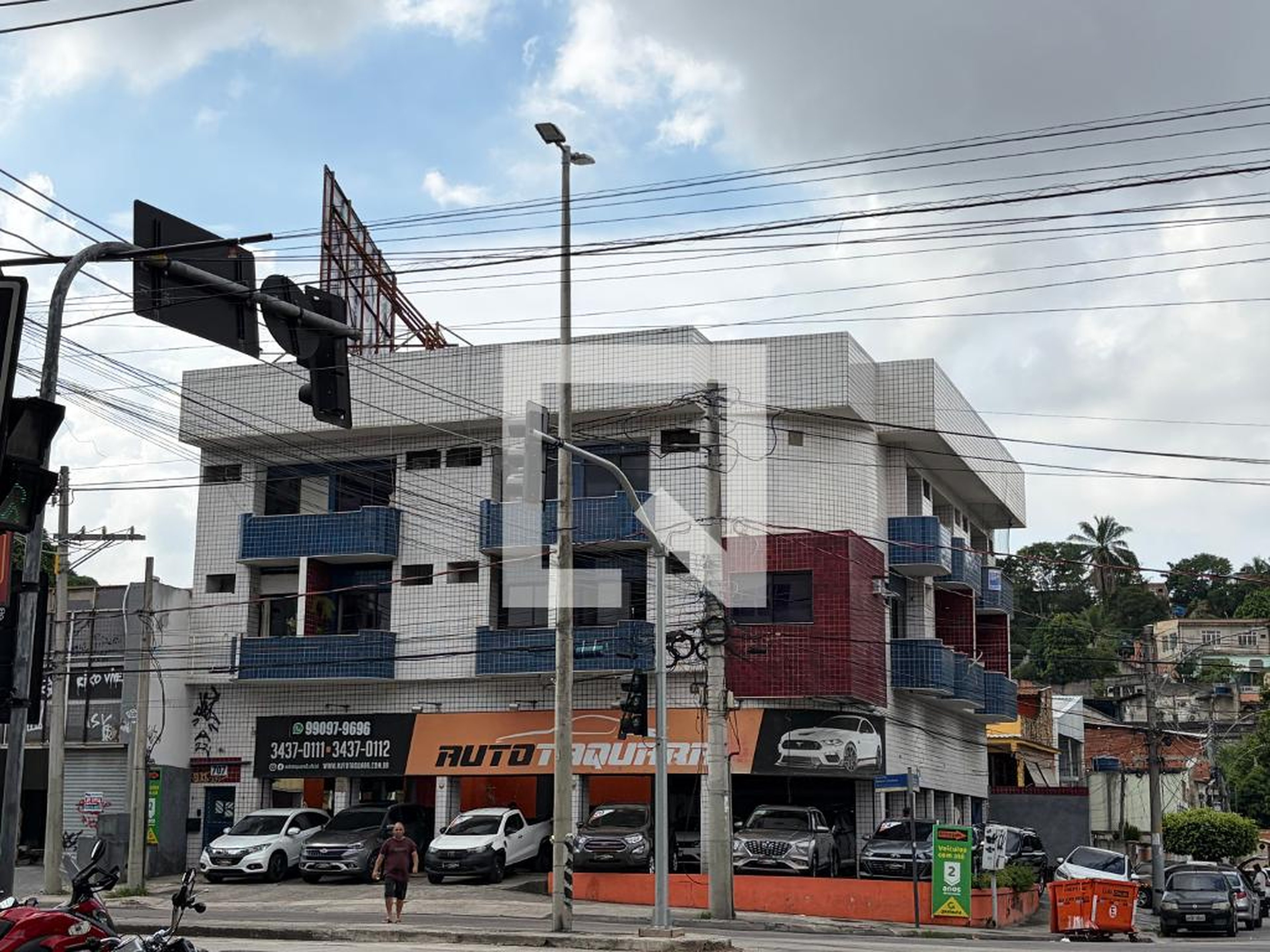 Fachada Condomínio em Avenida Nelson Cardoso, 707