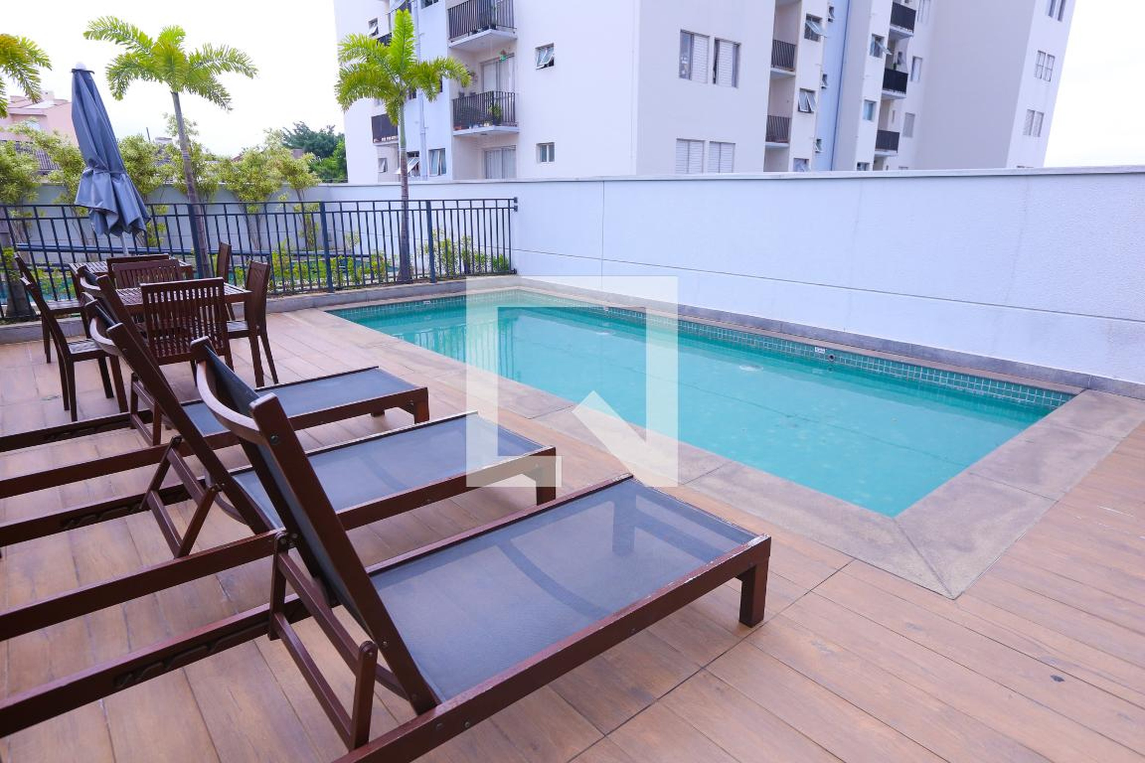 Piscina - Fábula Freguesia do Ó