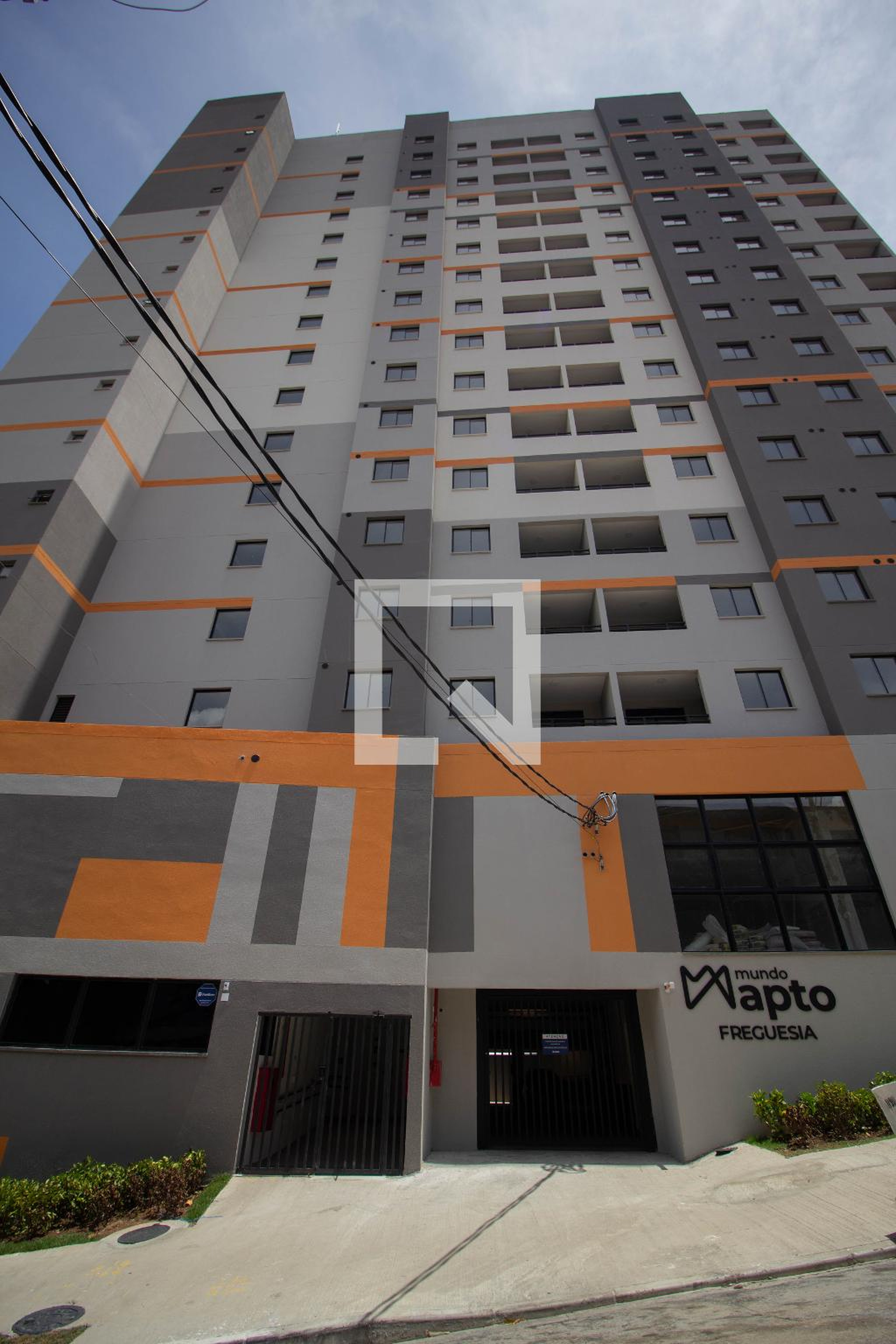 Fachada do Prédio Condomínio em Rua Francisco Pedroso, 41