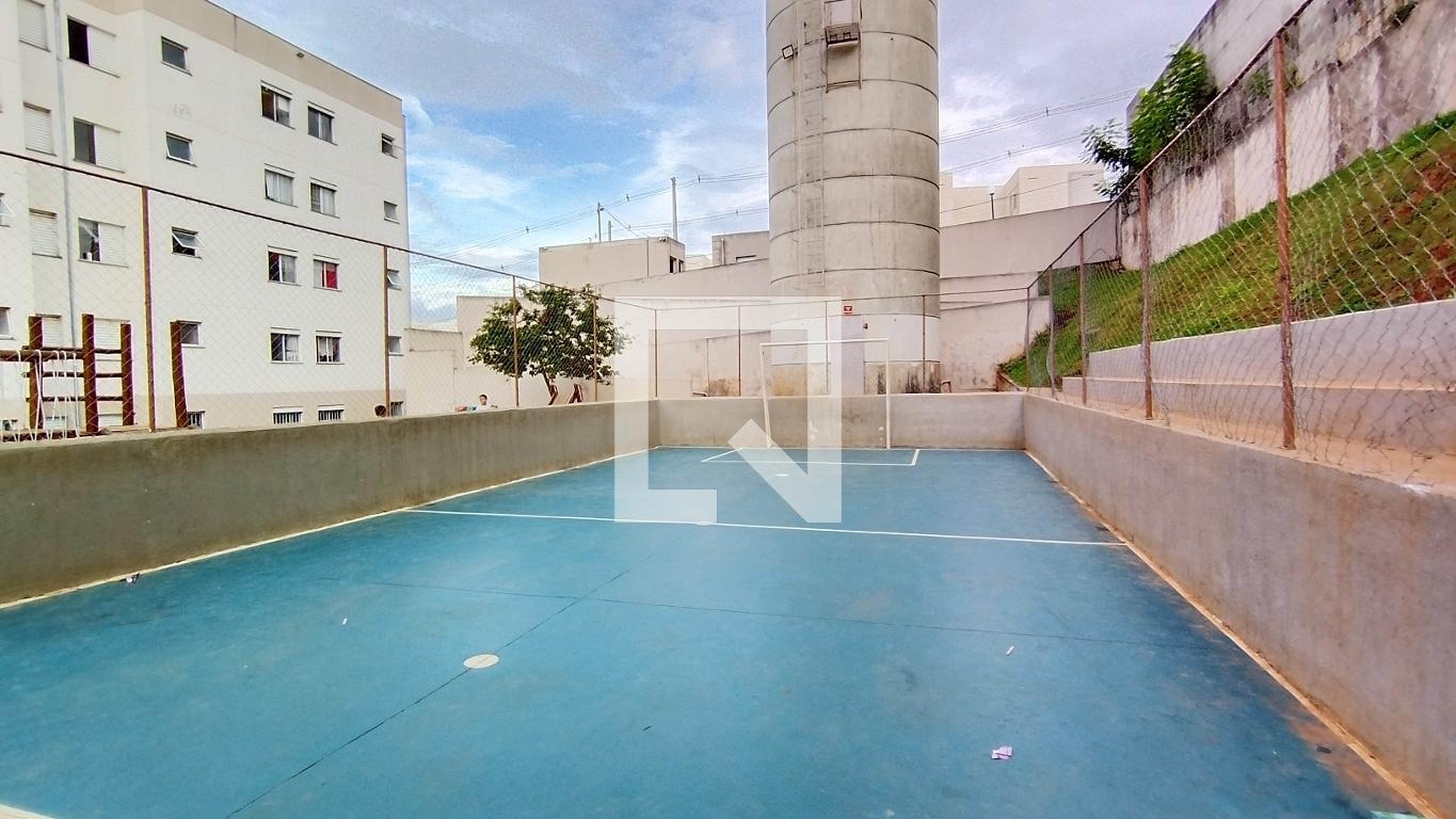 Quadra Esportiva Condomínio em Estrada Takashi Kobata, 689