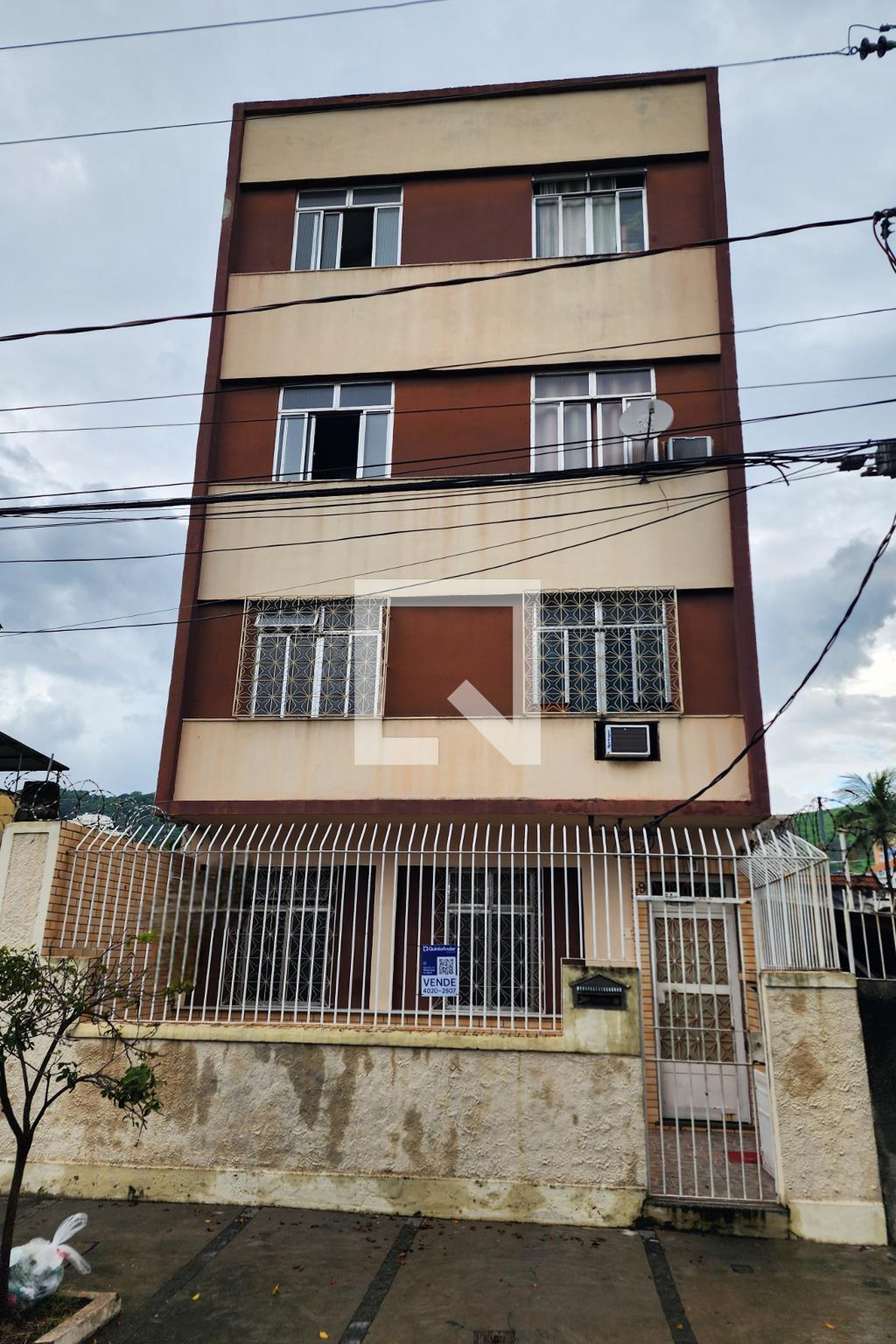 Fachada Condomínio Esm Bandeira